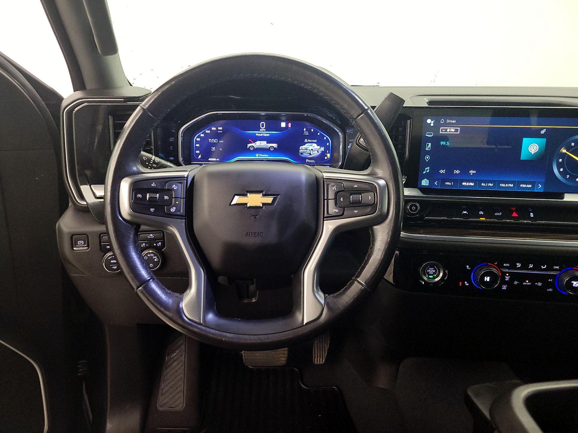 Thumbnail: 2022 Chevrolet Silverado 1500 - 10