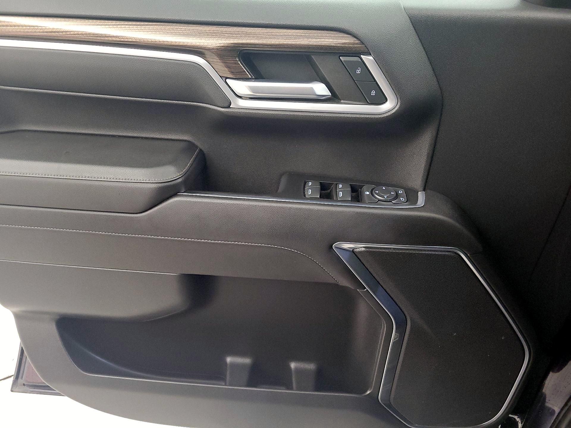 Thumbnail: 2022 Chevrolet Silverado 1500 - 12