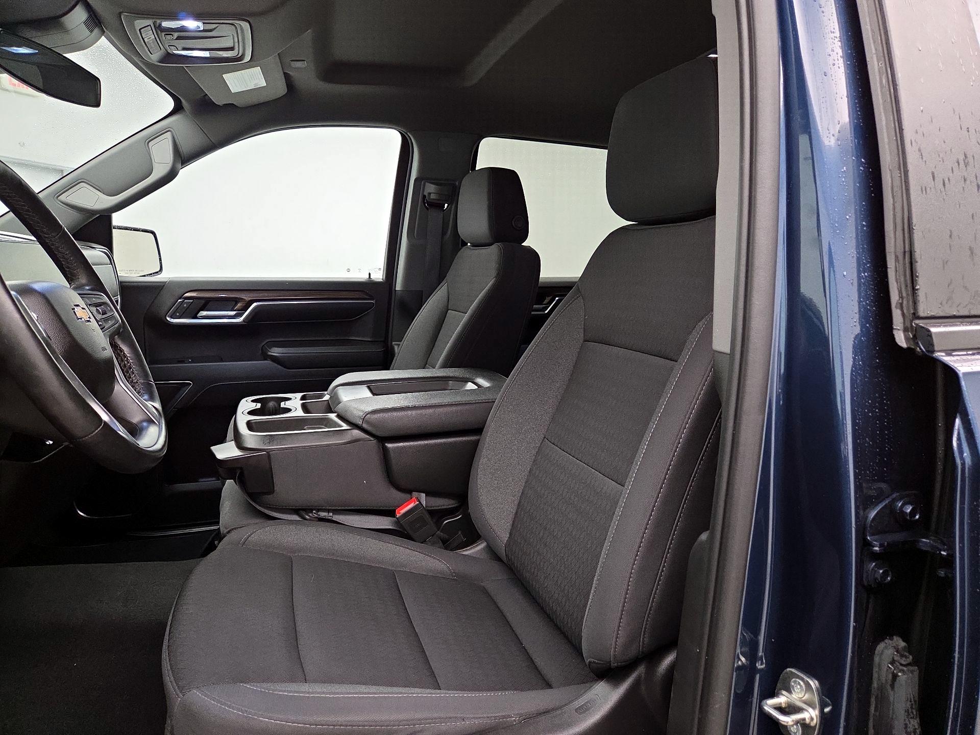 Thumbnail: 2023 Chevrolet Silverado 1500 - 11