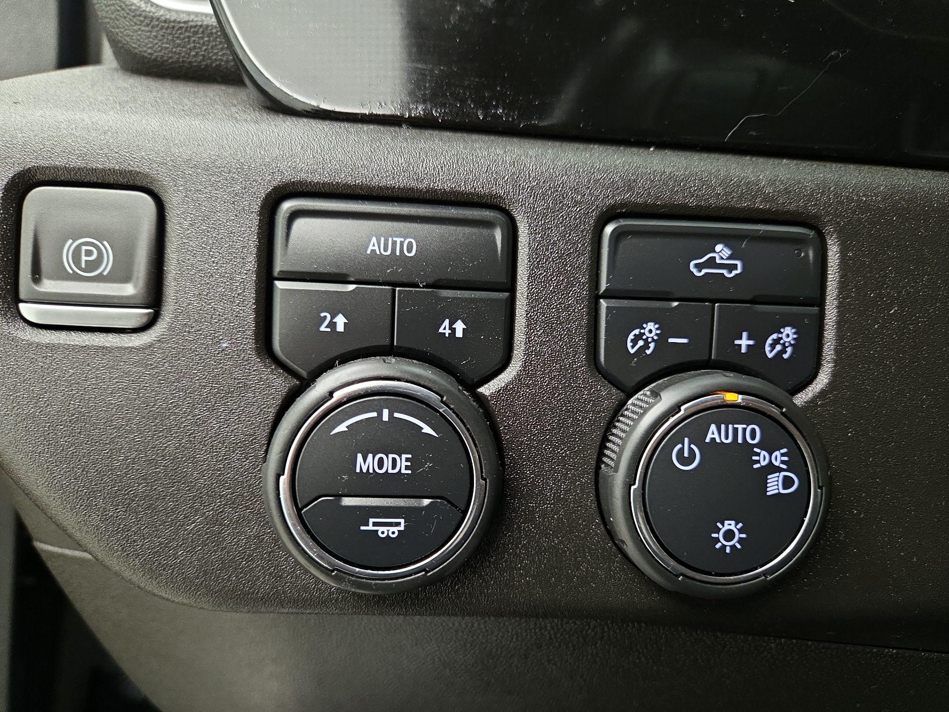 Thumbnail: 2023 Chevrolet Silverado 1500 - 13