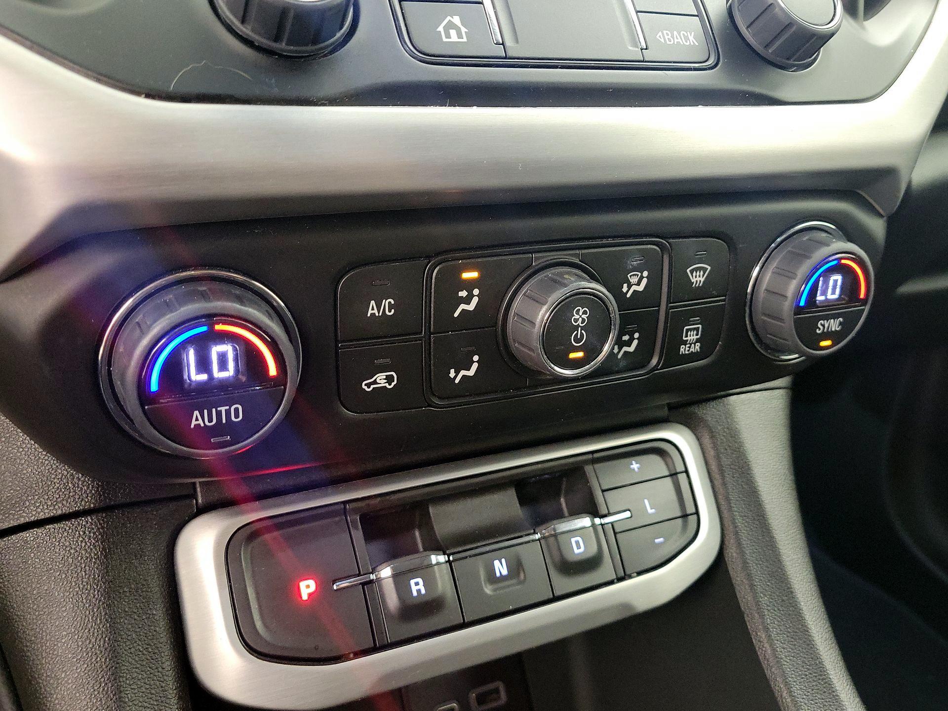 Thumbnail: 2023 GMC Acadia - 16