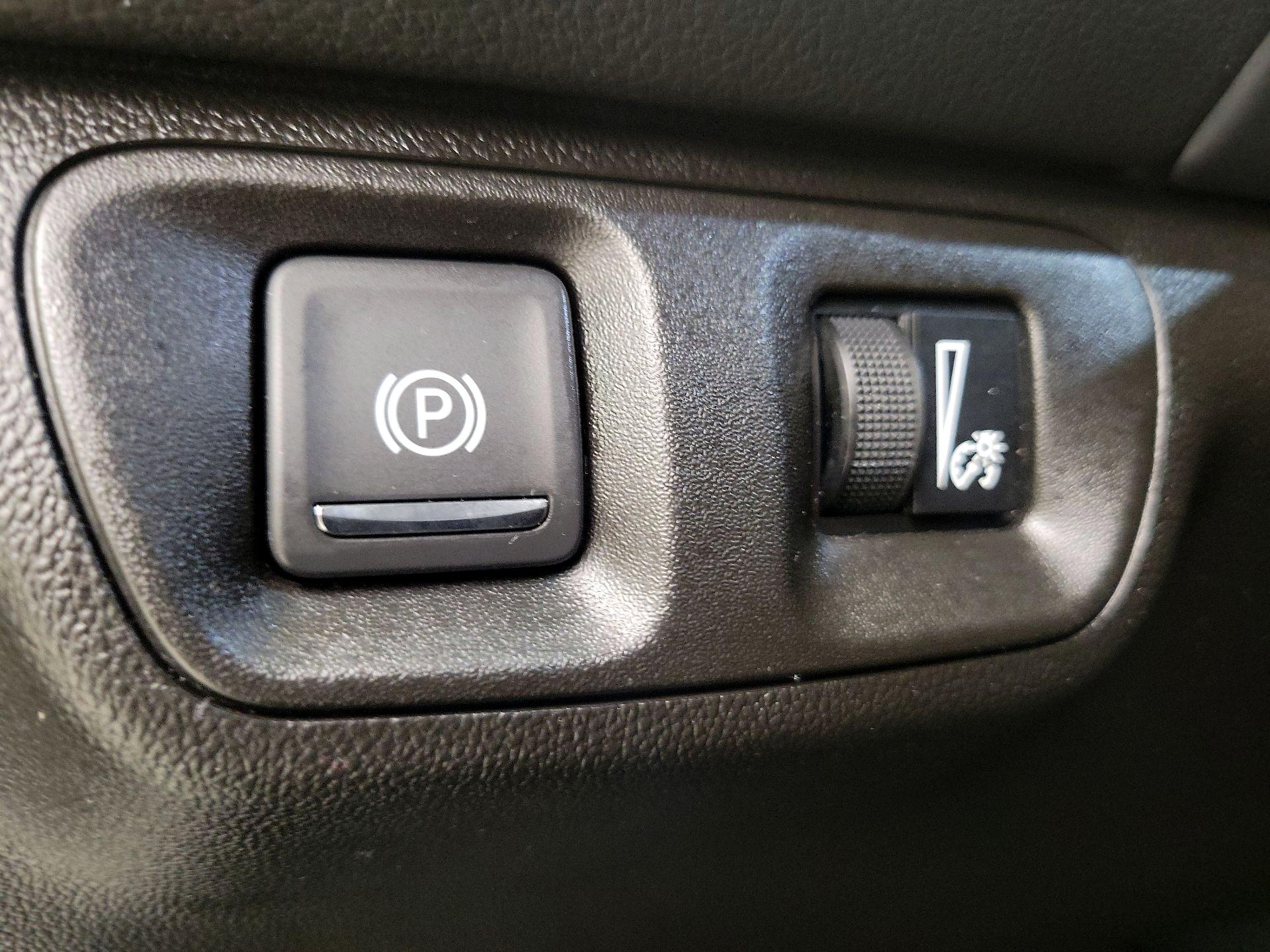 Thumbnail: 2023 GMC Acadia - 13