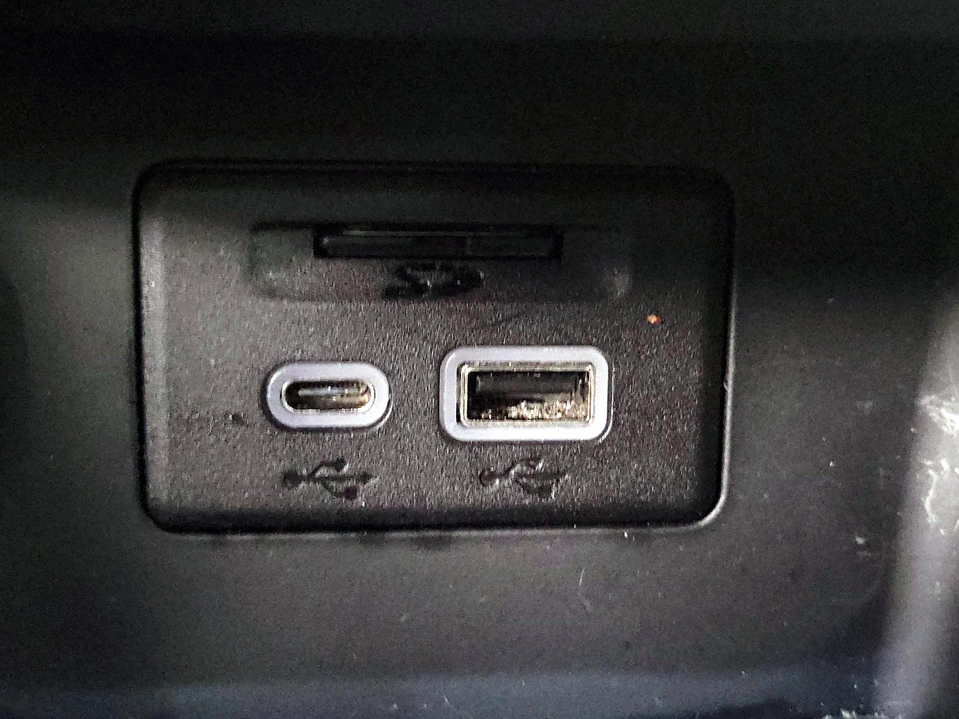 Thumbnail: 2023 GMC Acadia - 19