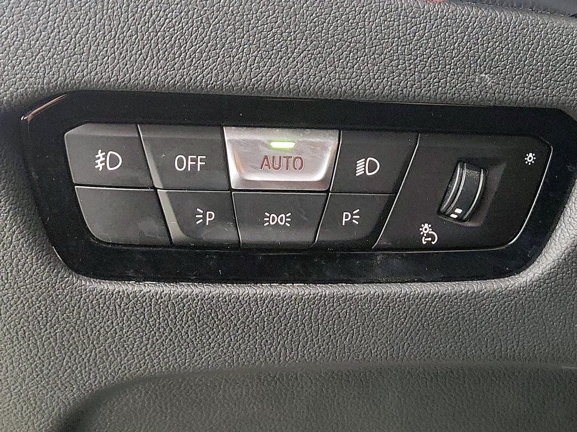 Thumbnail: 2022 BMW 3 Series - 13