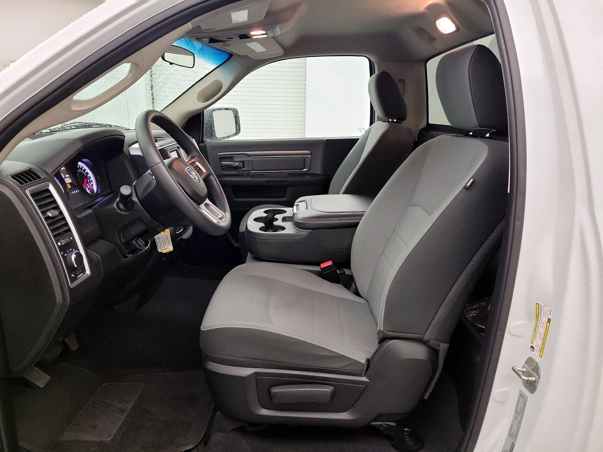 Thumbnail: 2022 RAM 1500 Classic - 9