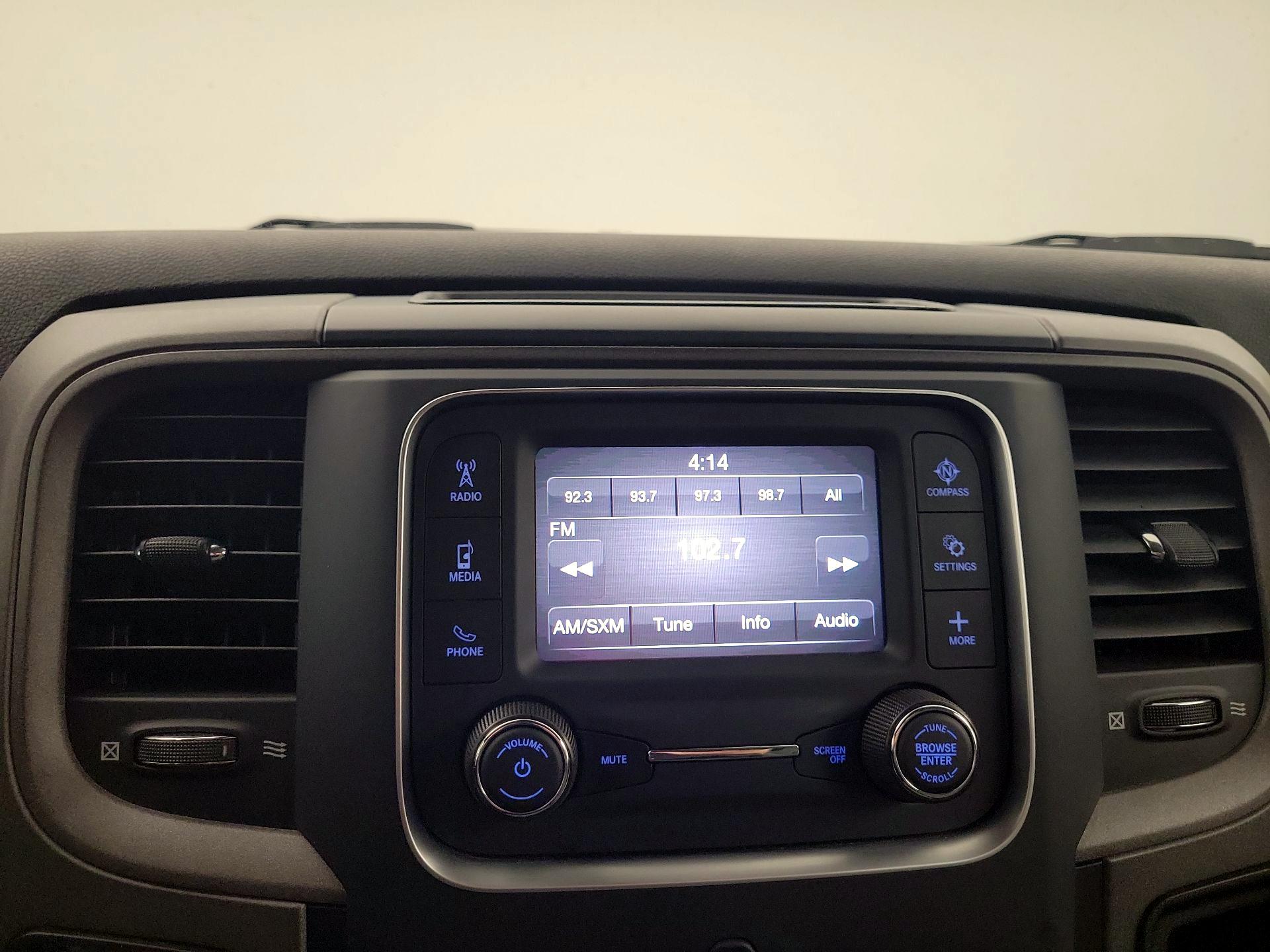 Thumbnail: 2022 RAM 1500 Classic - 13