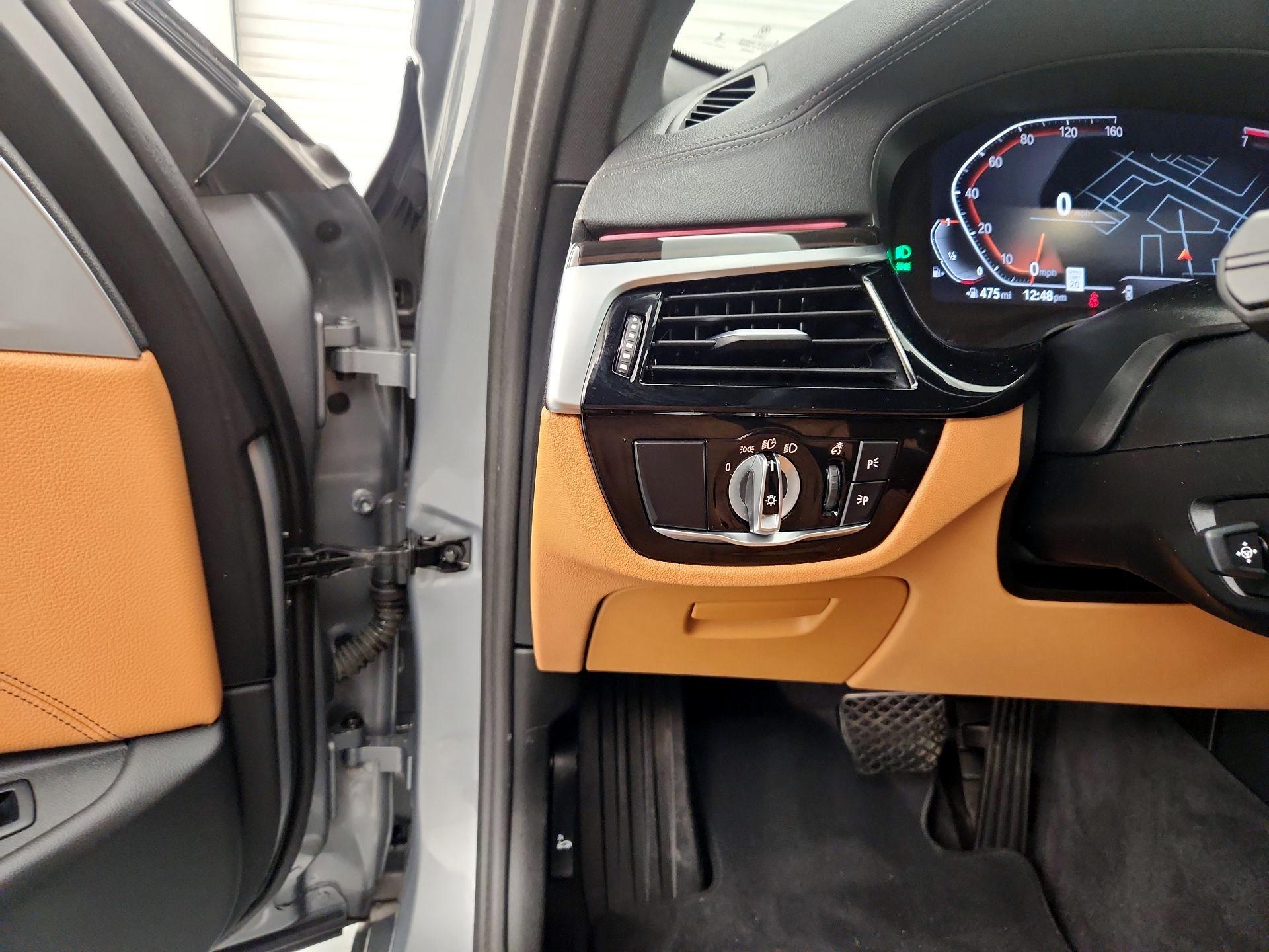 Thumbnail: 2023 BMW 5 Series - 13