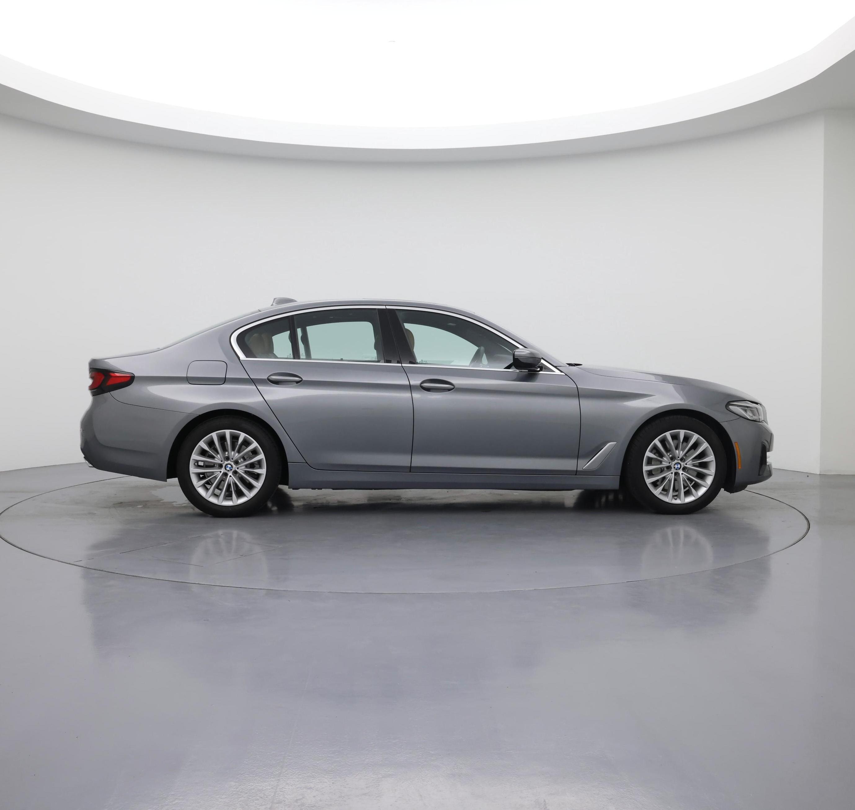 Thumbnail: 2023 BMW 5 Series - 7