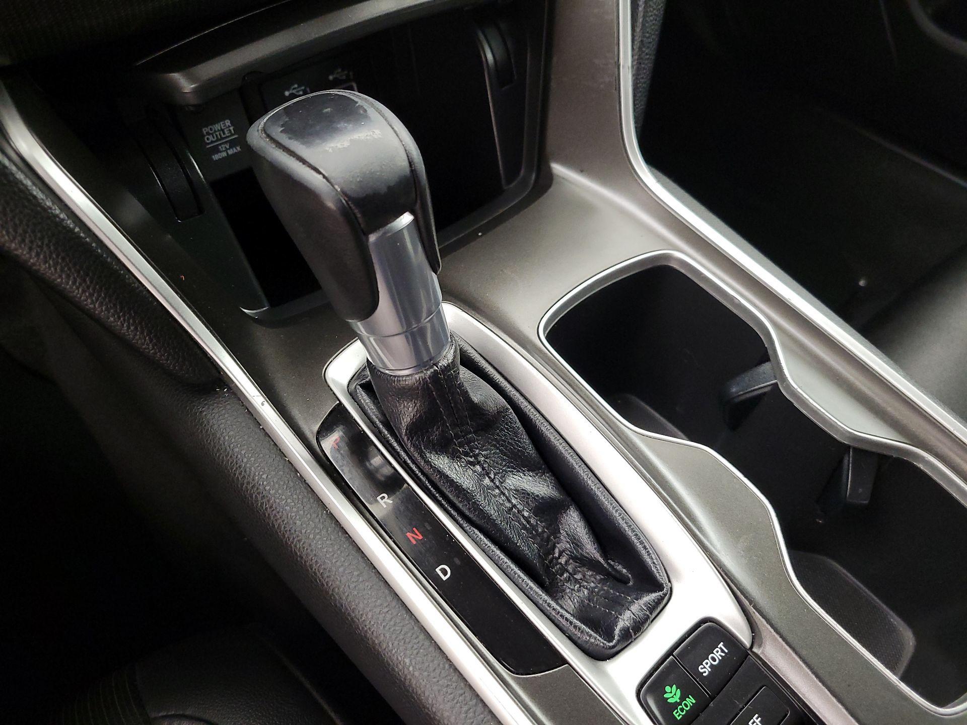 Thumbnail: 2022 Honda Accord - 17