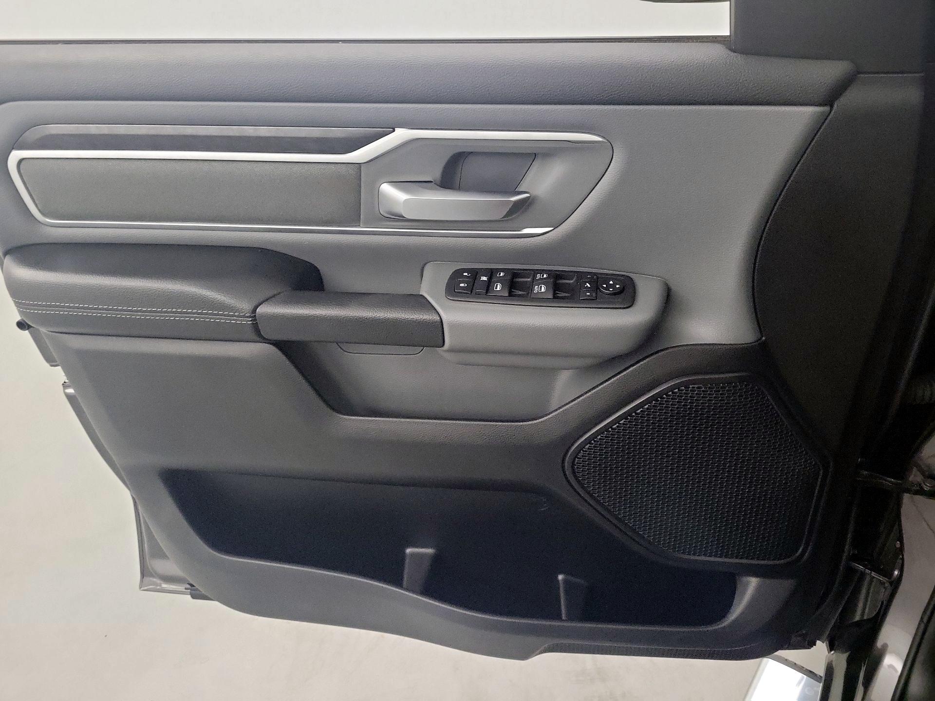 Thumbnail: 2020 RAM 1500 - 10