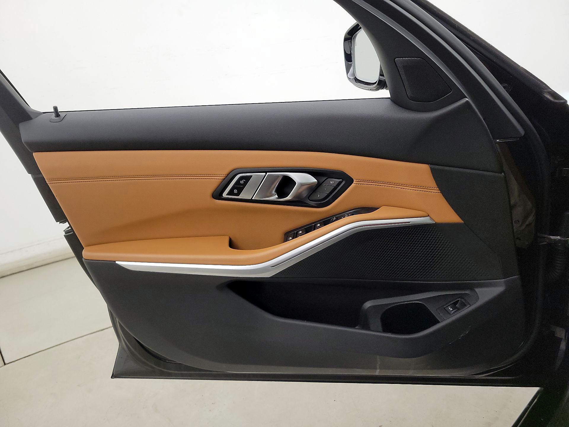 Thumbnail: 2020 BMW 3 Series - 12