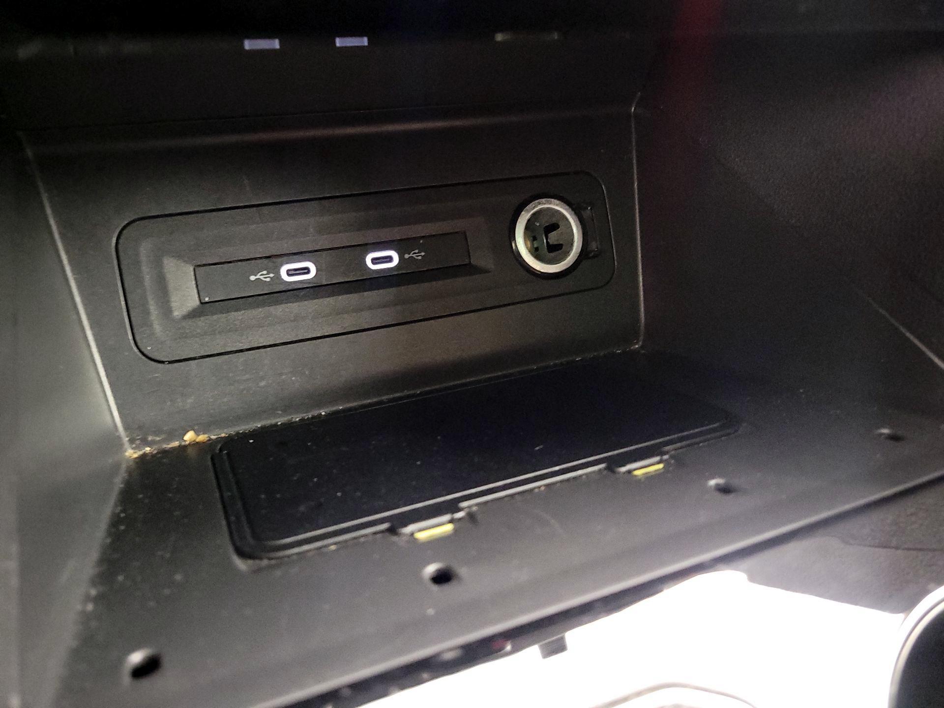 Thumbnail: 2022 Volkswagen Atlas - 18