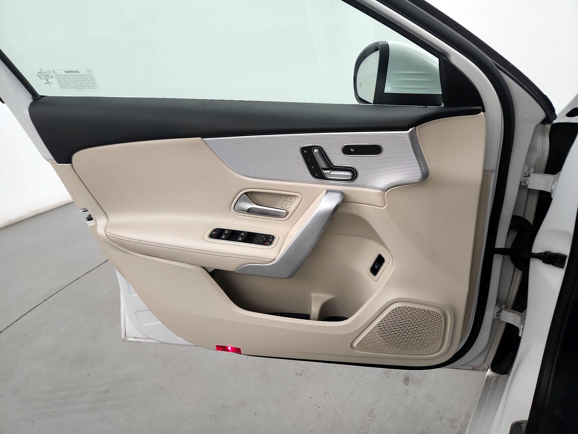 Thumbnail: 2020 Mercedes-Benz A-Class - 10