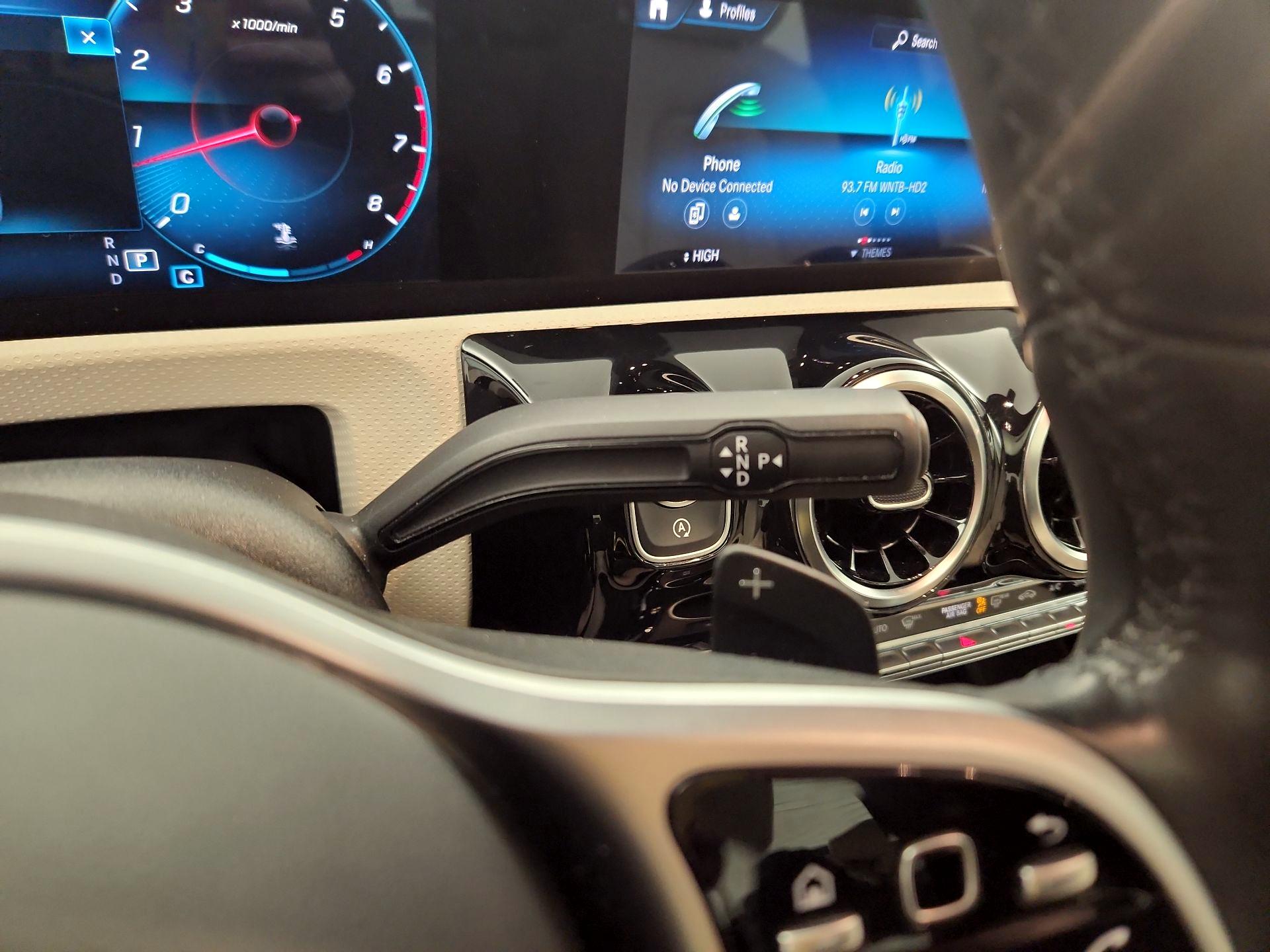 Thumbnail: 2020 Mercedes-Benz A-Class - 15