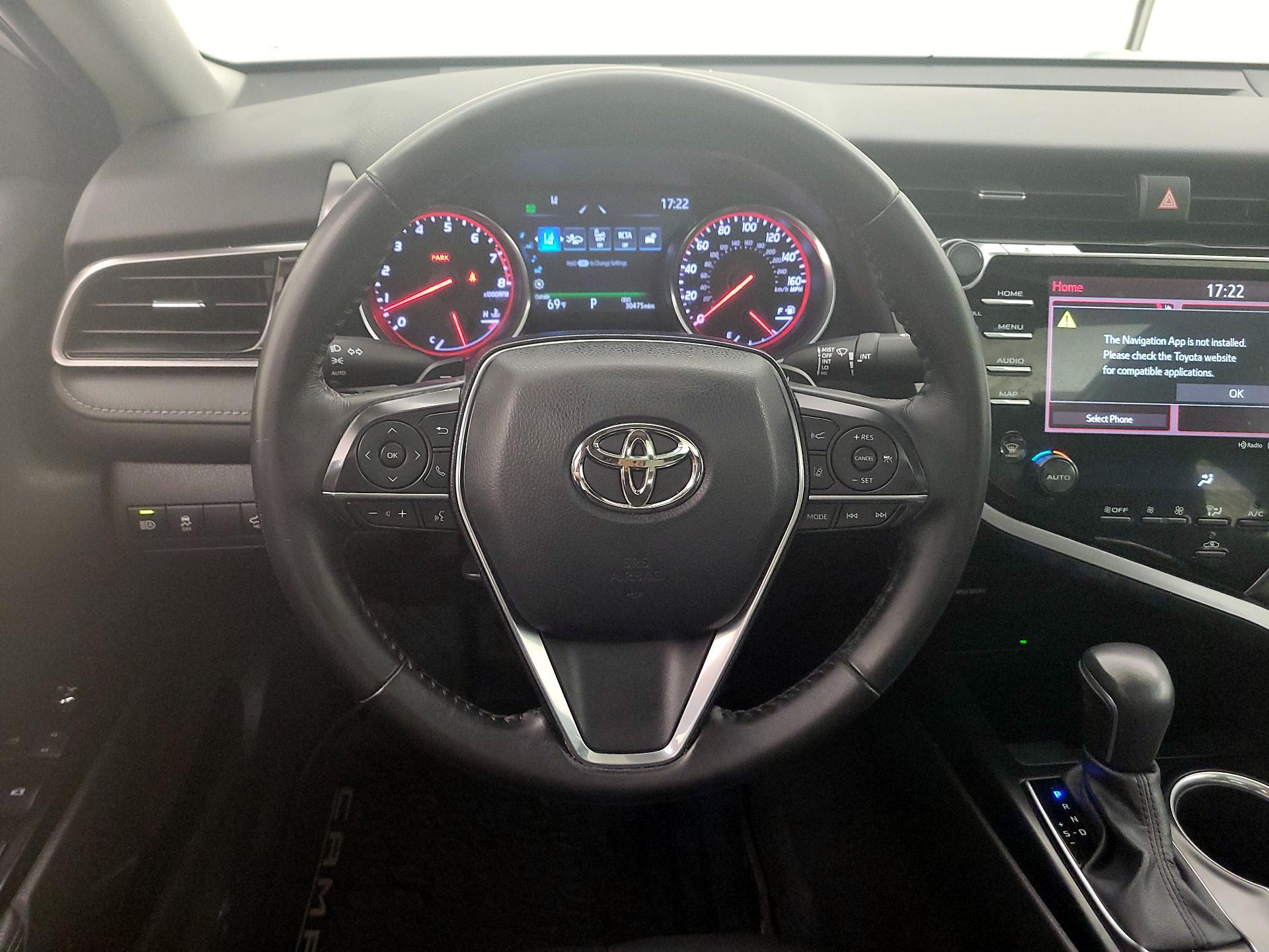 Thumbnail: 2020 Toyota Camry - 10