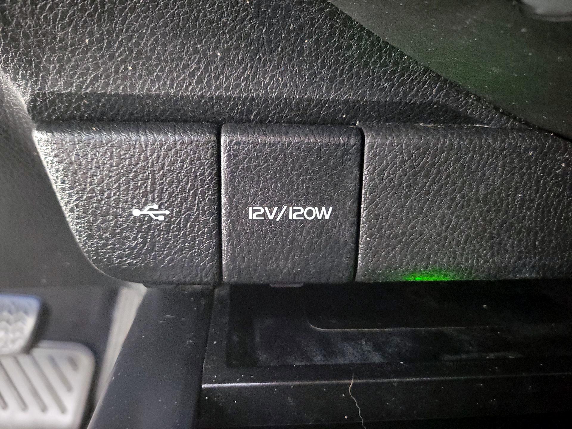 Thumbnail: 2020 Toyota Camry - 18