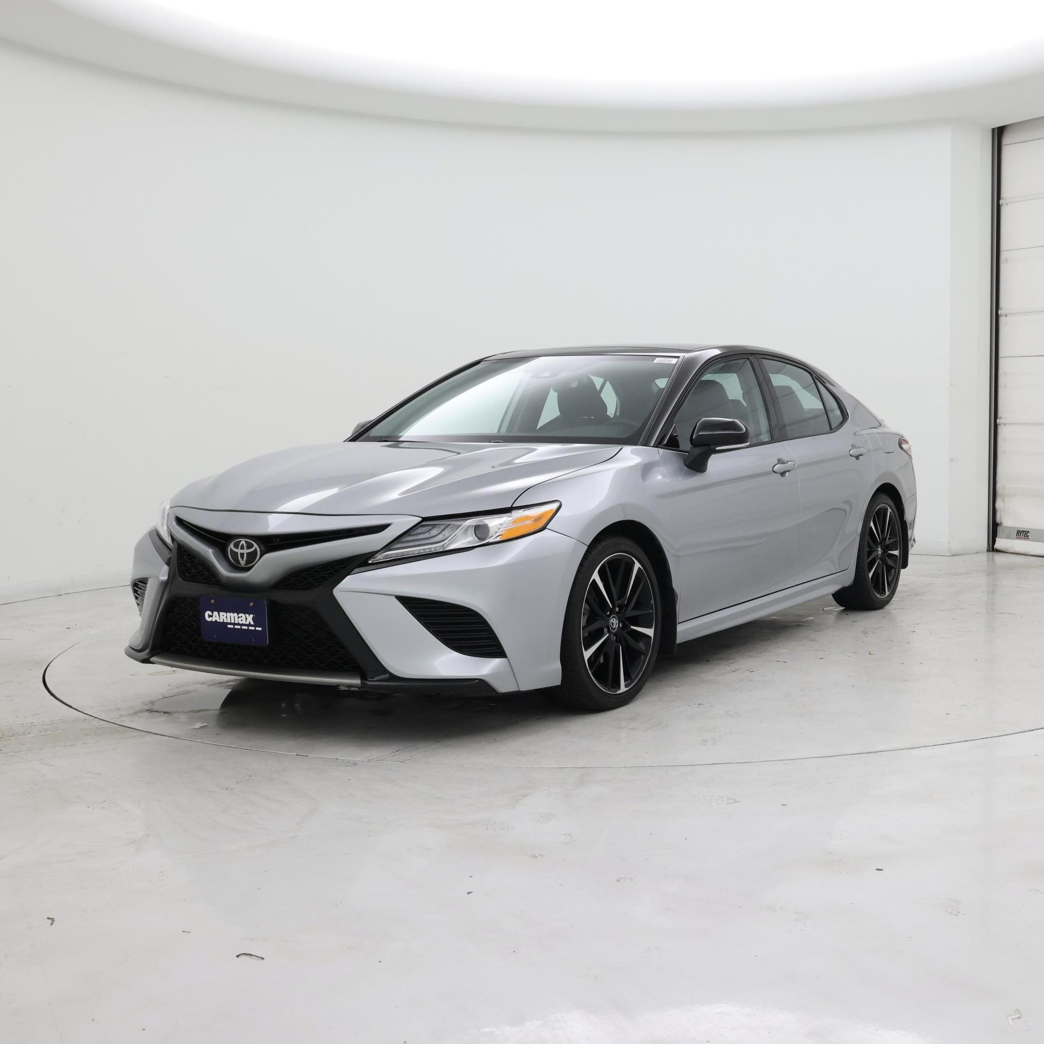 Thumbnail: 2020 Toyota Camry - 4