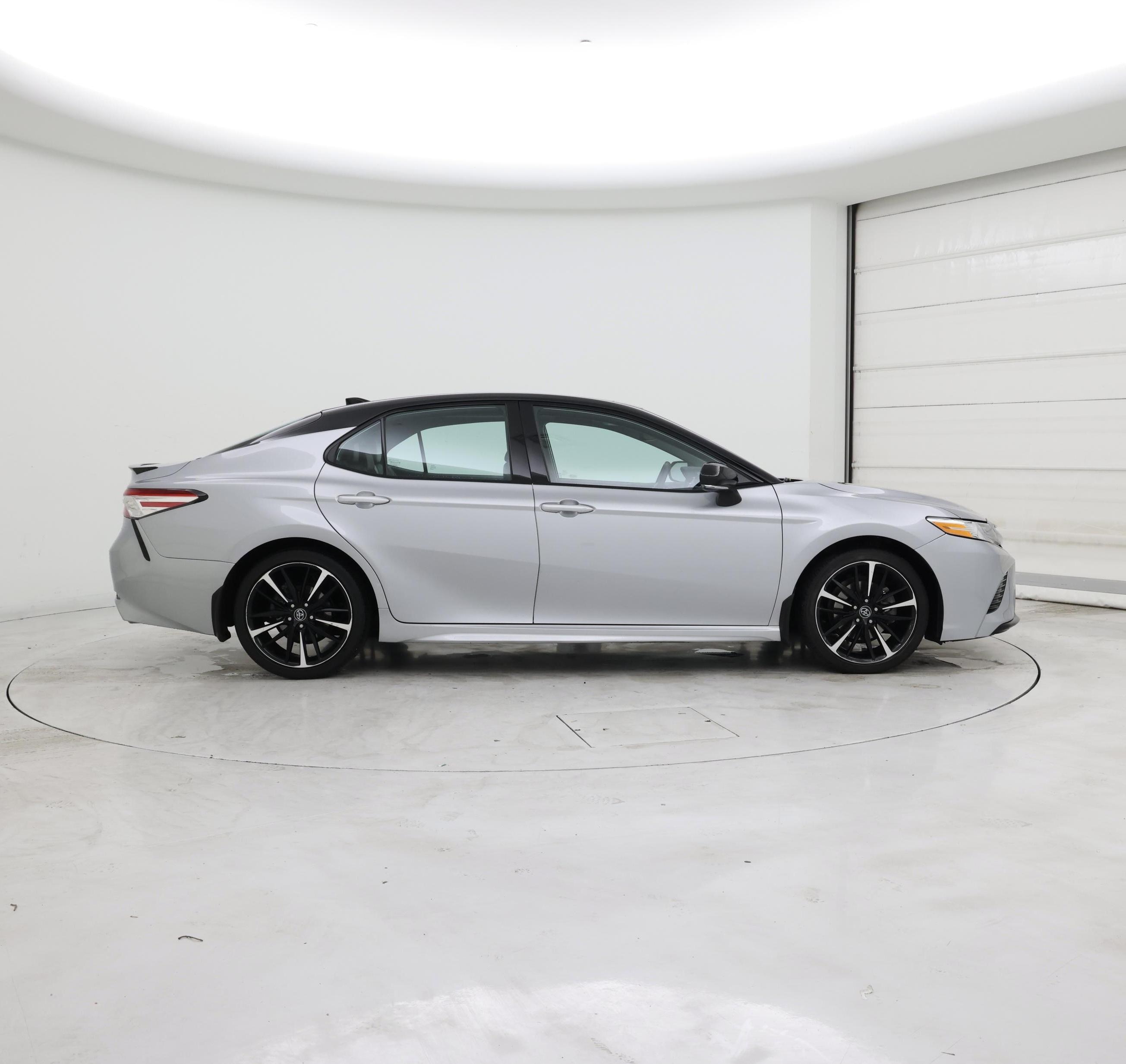 Thumbnail: 2020 Toyota Camry - 7