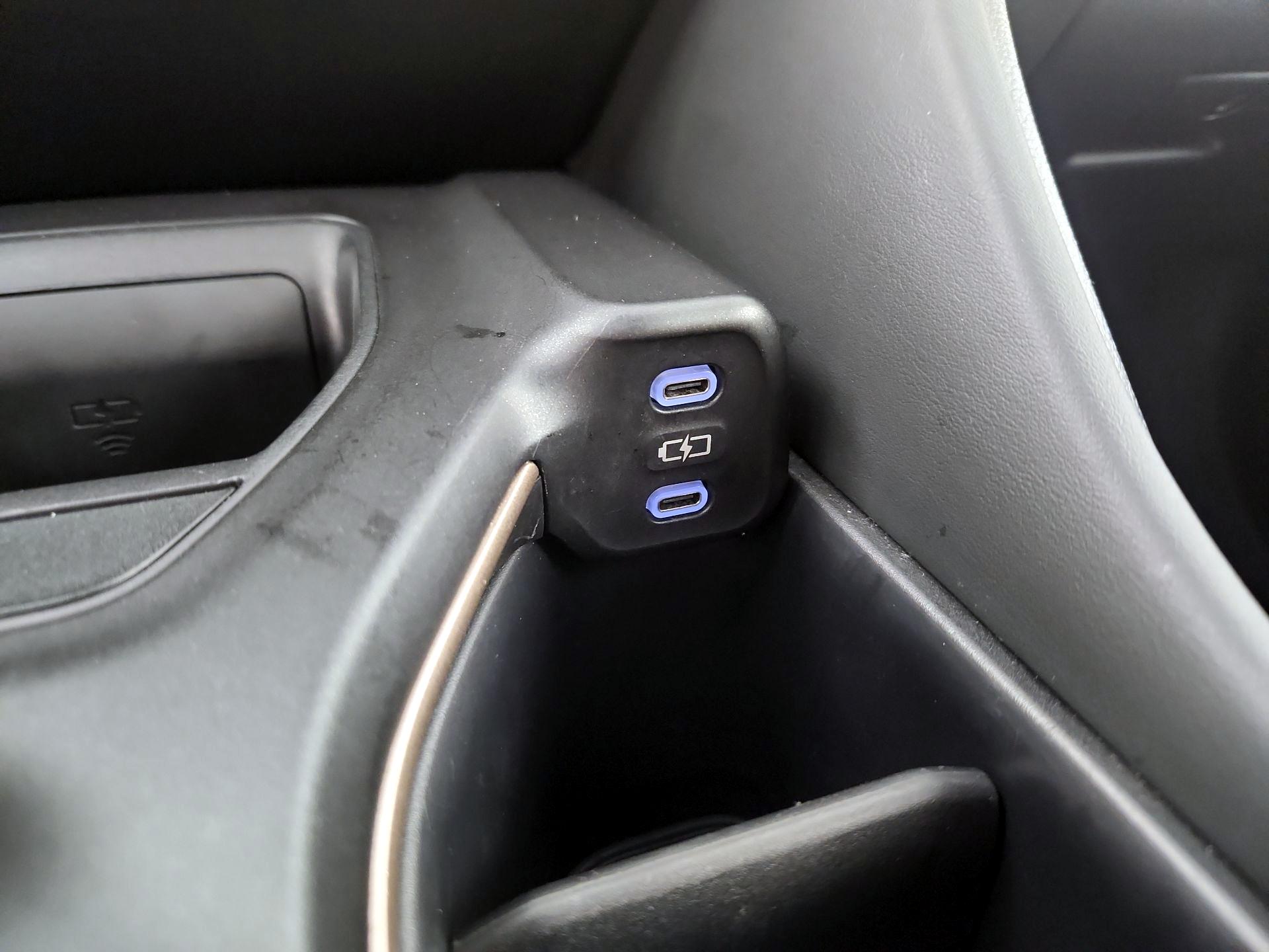 Thumbnail: 2023 Toyota Crown - 16