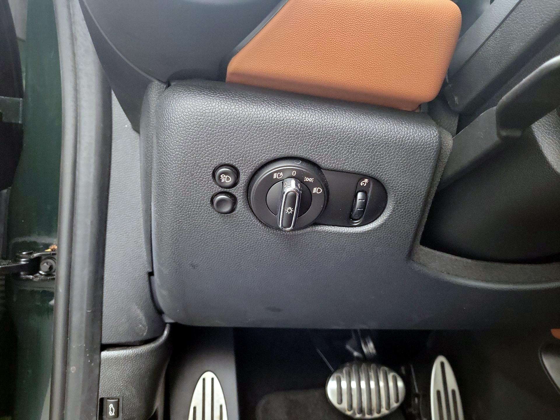 Thumbnail: 2023 MINI Cooper Hardtop - 11