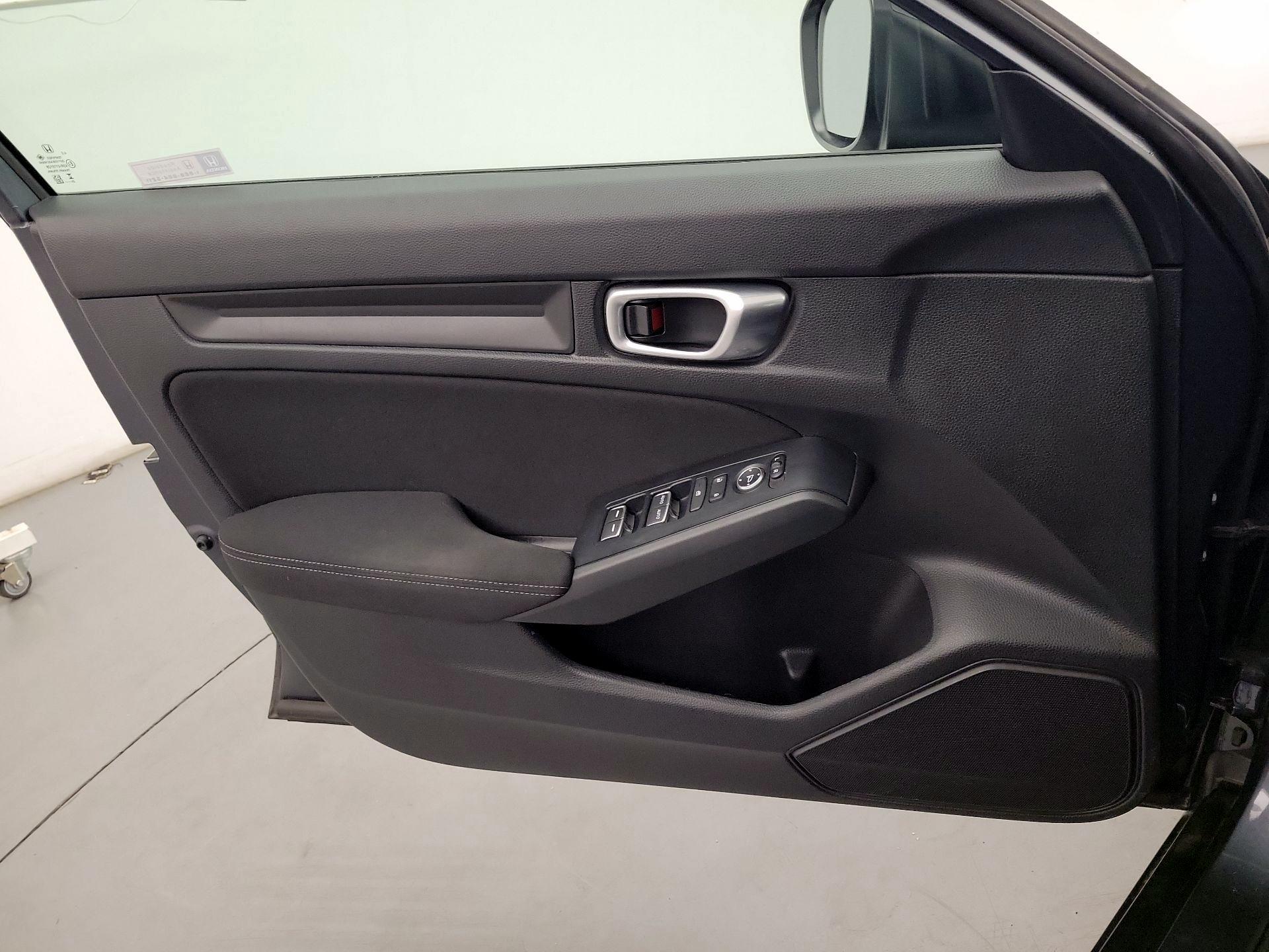 Thumbnail: 2023 Honda Civic - 10