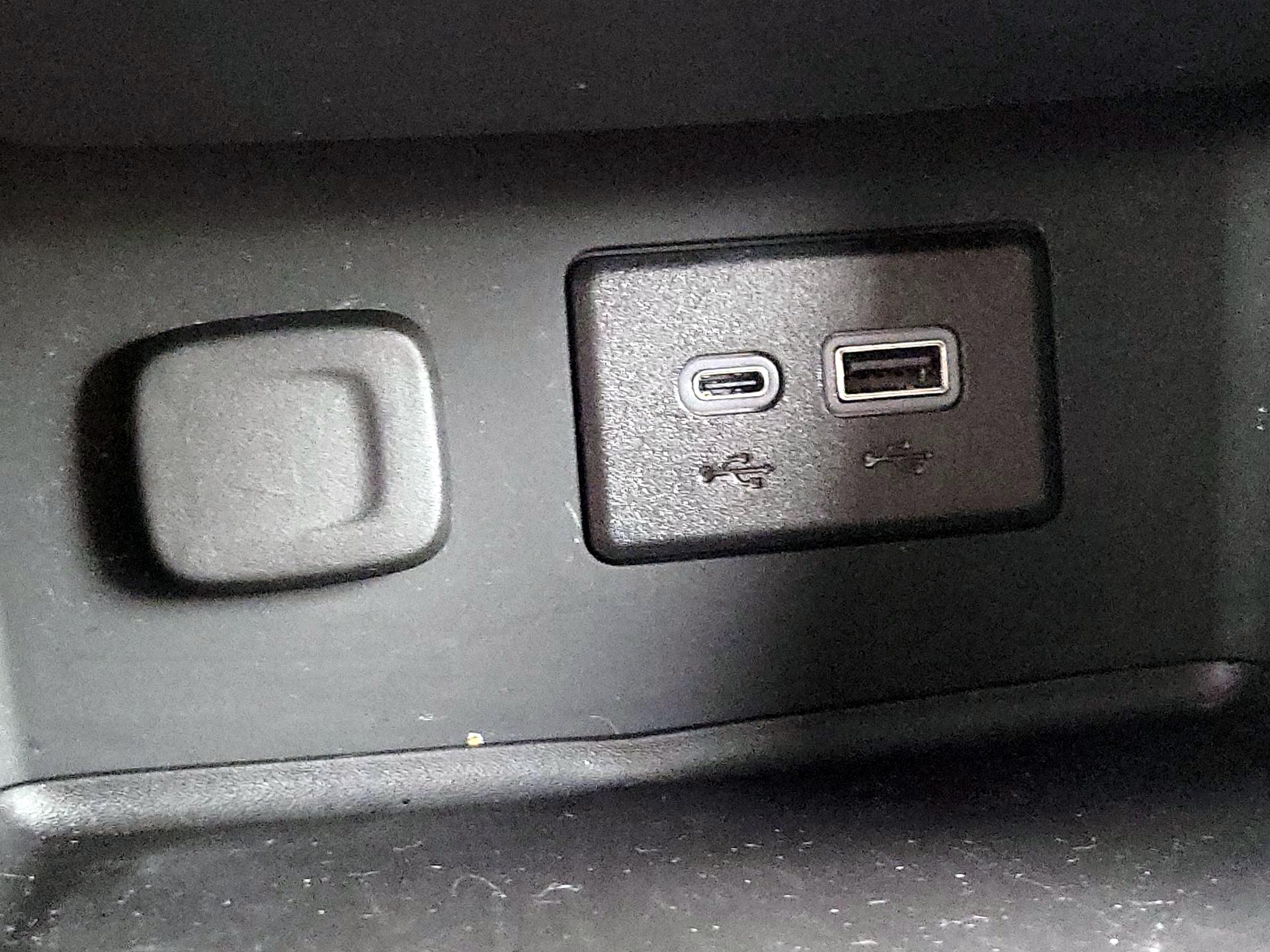 Thumbnail: 2023 GMC Acadia - 18