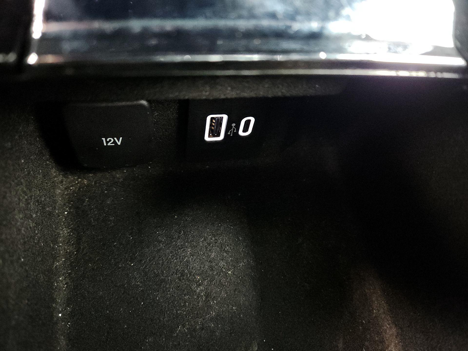 Thumbnail: 2022 Lincoln Corsair - 19