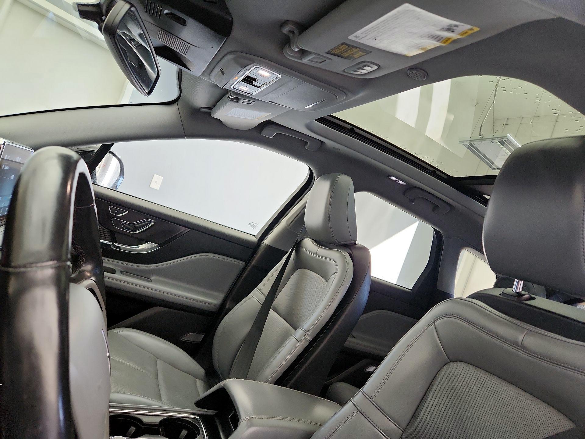 Thumbnail: 2022 Lincoln Corsair - 20