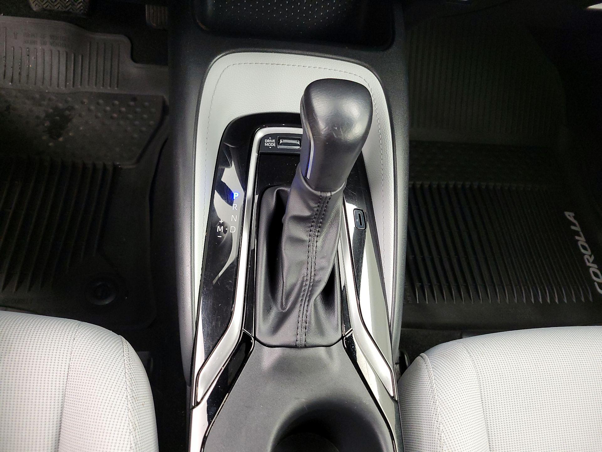 Thumbnail: 2023 Toyota Corolla - 17