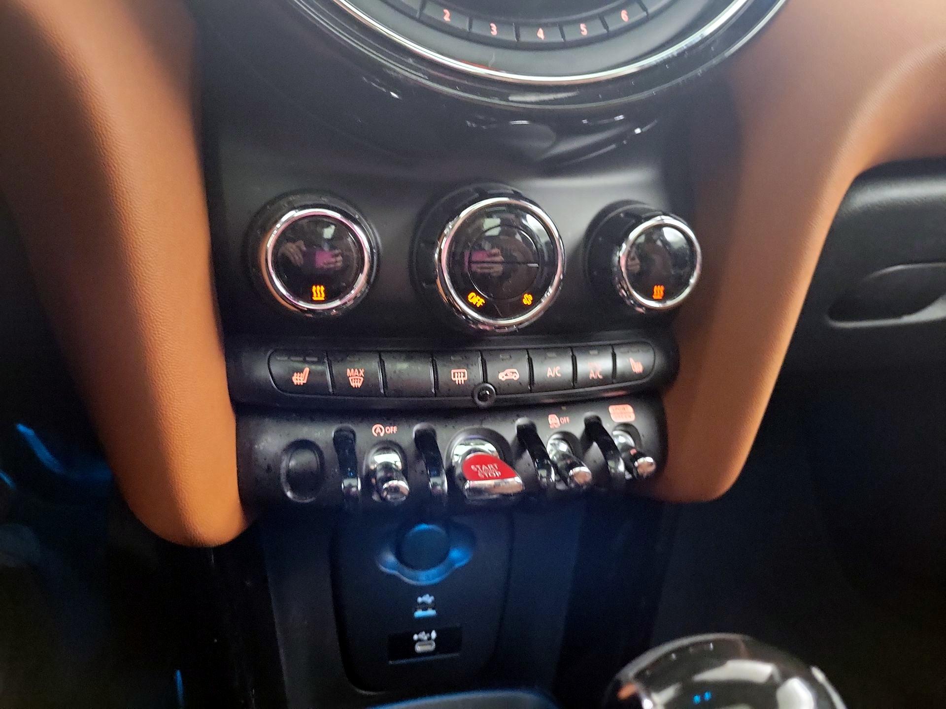 Thumbnail: 2021 MINI Cooper Hardtop - 15