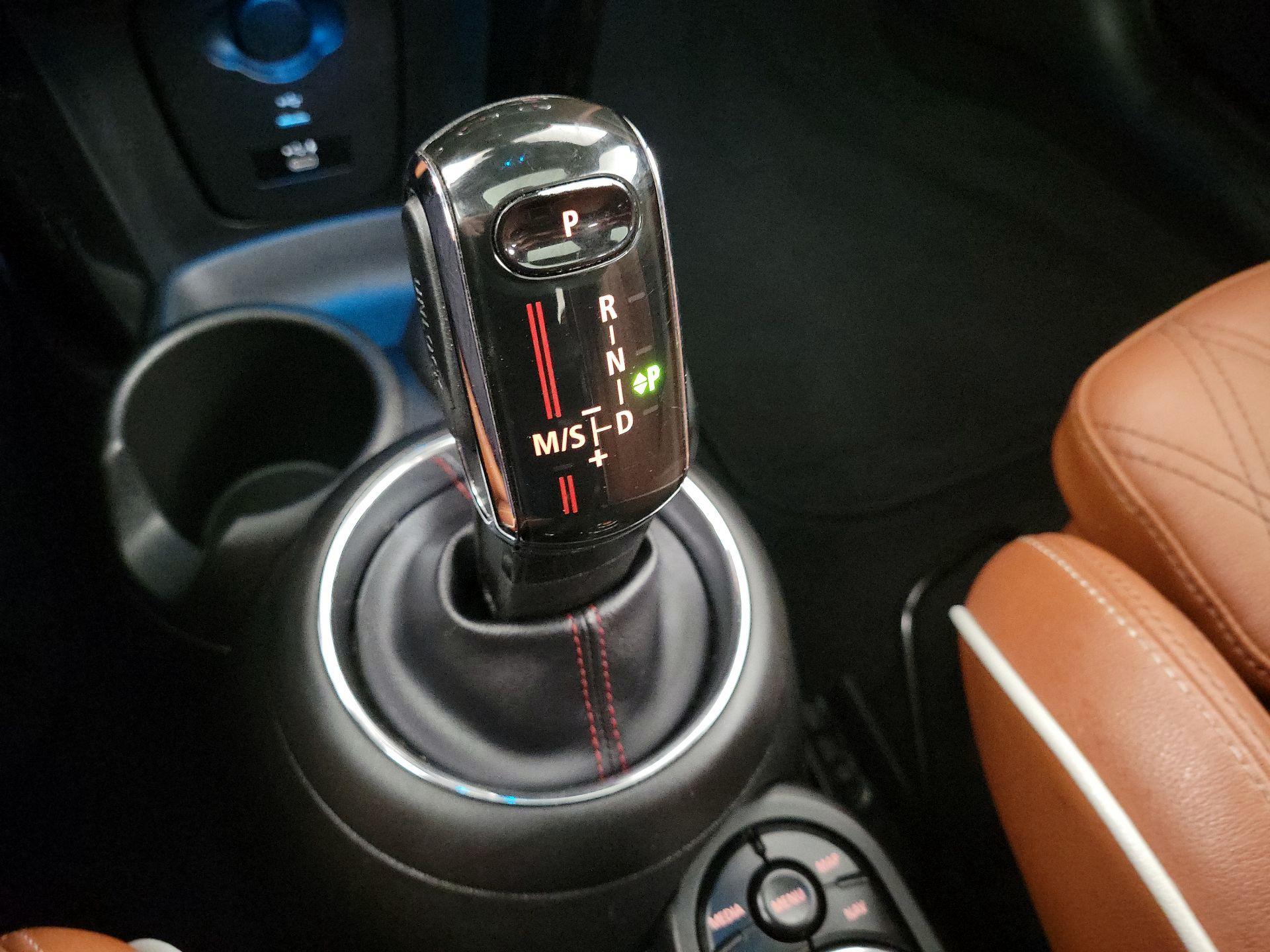 Thumbnail: 2021 MINI Cooper Hardtop - 16