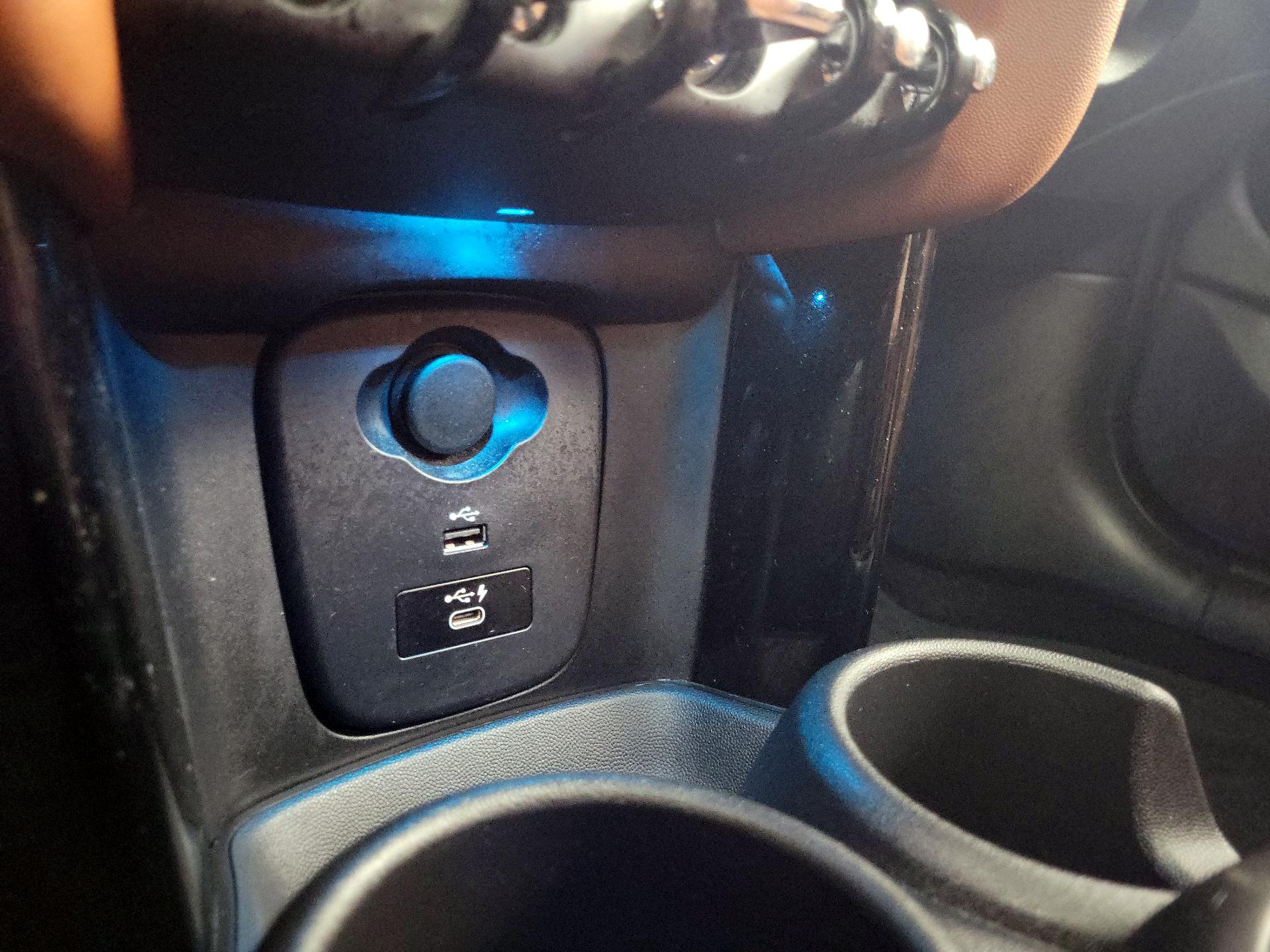 Thumbnail: 2021 MINI Cooper Hardtop - 17