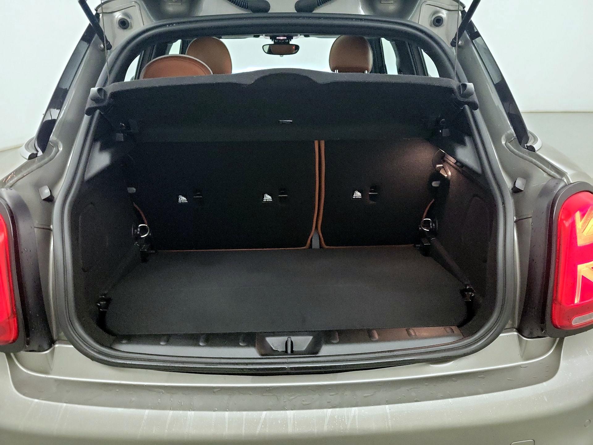 Thumbnail: 2021 MINI Cooper Hardtop - 20