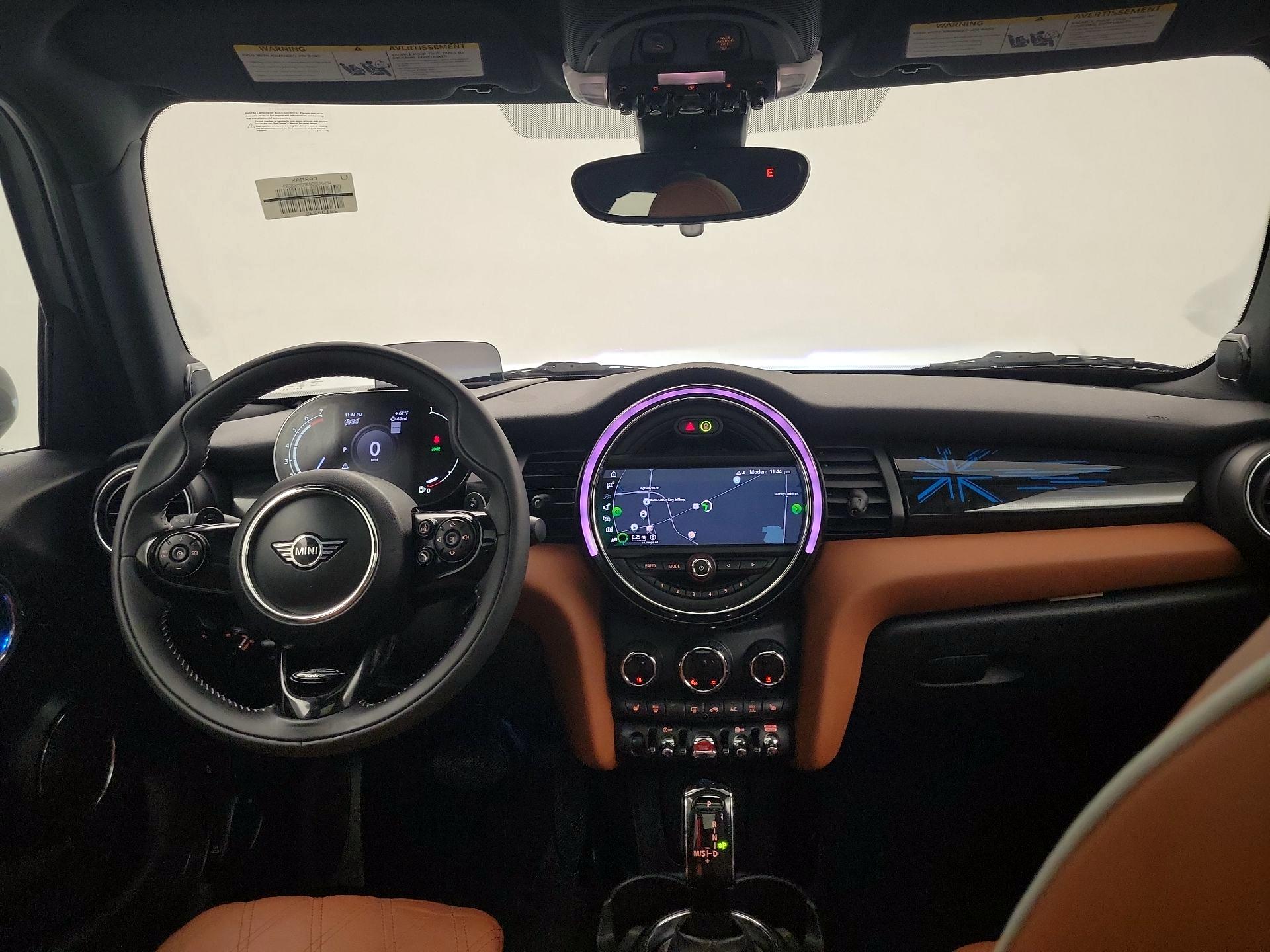 Thumbnail: 2021 MINI Cooper Hardtop - 8