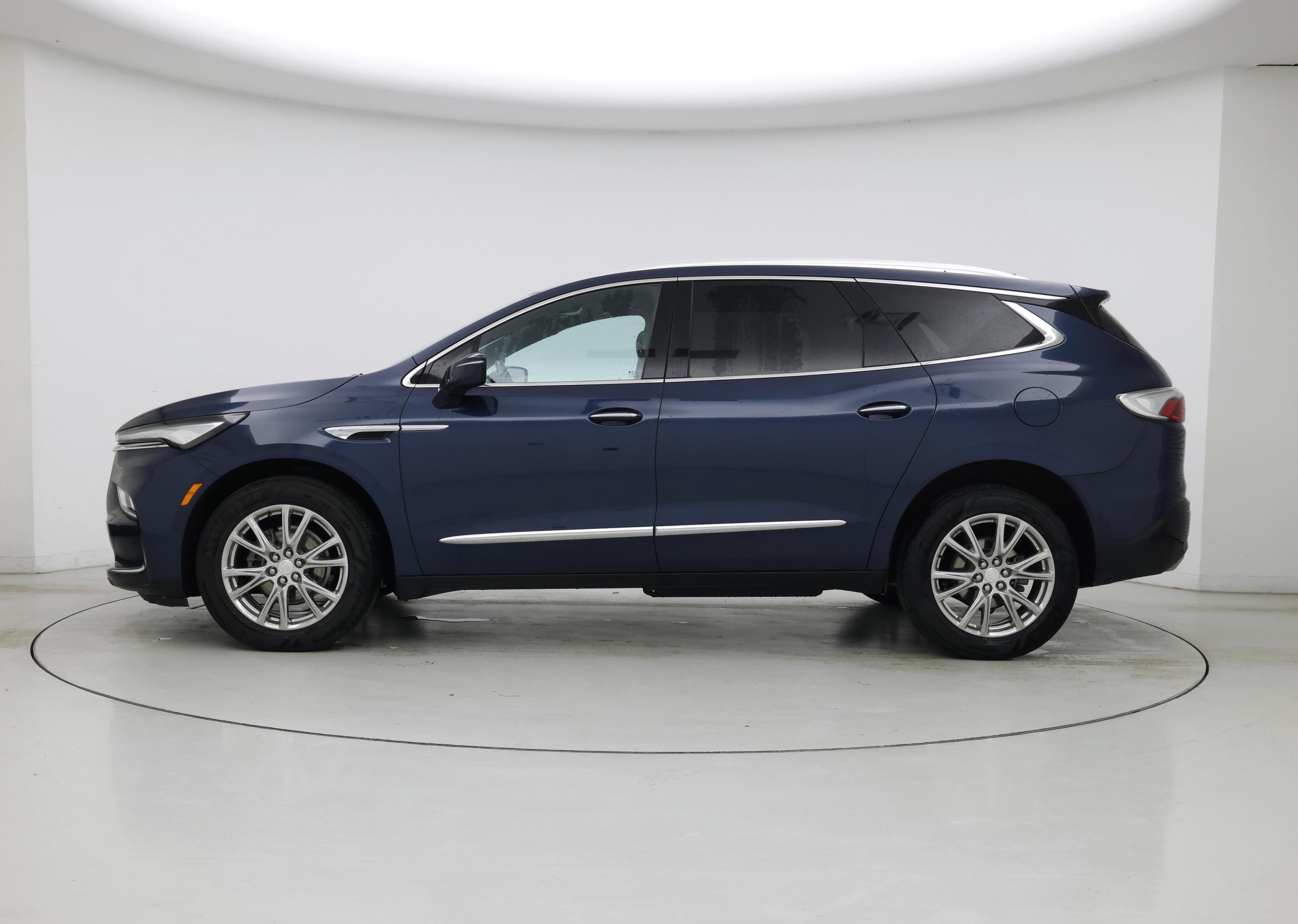 Thumbnail: 2022 Buick Enclave - 3