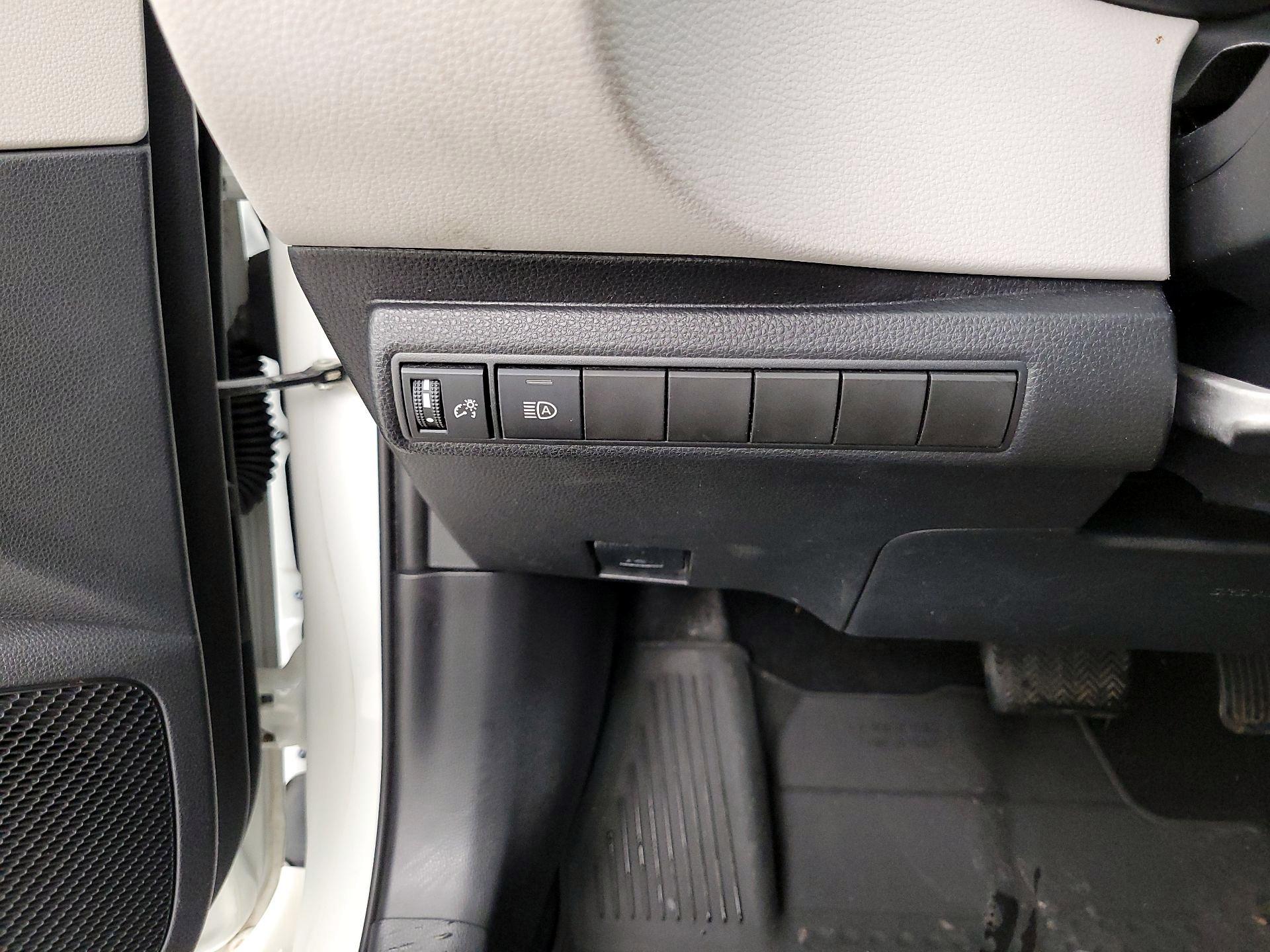 Thumbnail: 2020 Toyota Corolla - 13