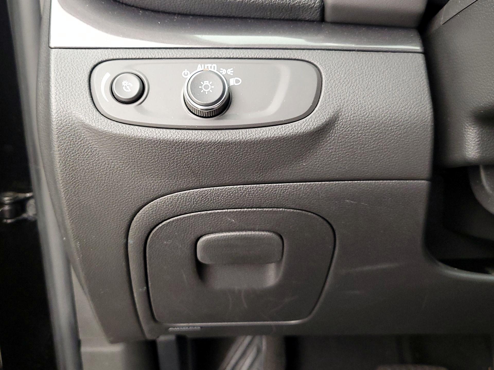 Thumbnail: 2022 Buick Encore - 13