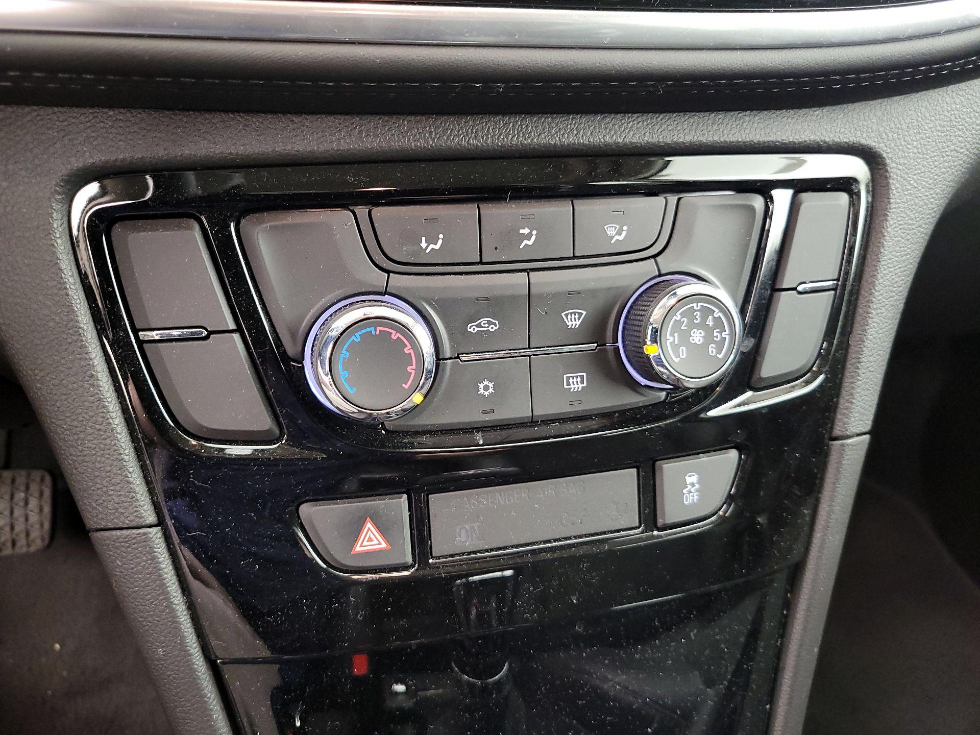 Thumbnail: 2022 Buick Encore - 17