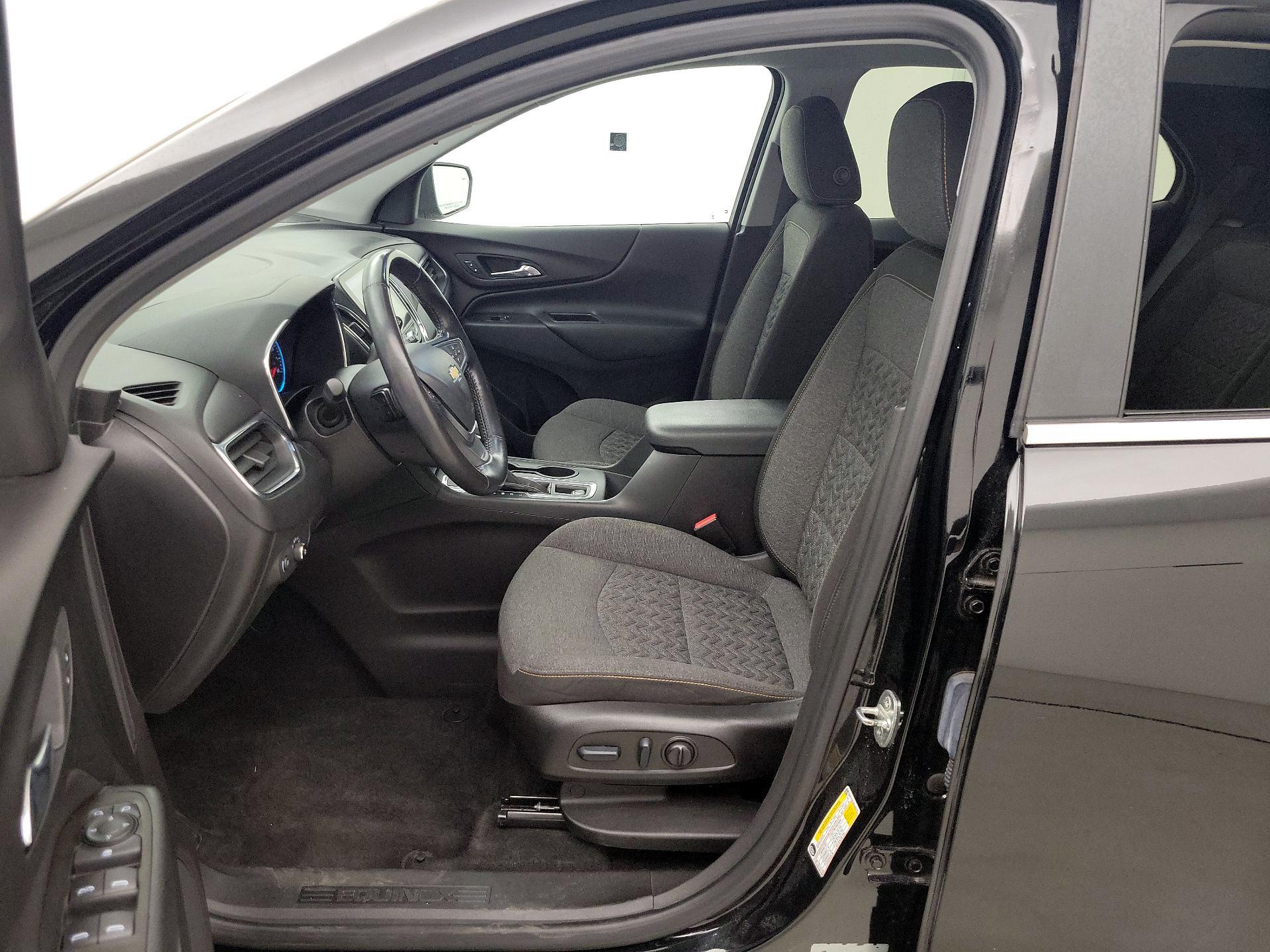 Thumbnail: 2022 Chevrolet Equinox - 11