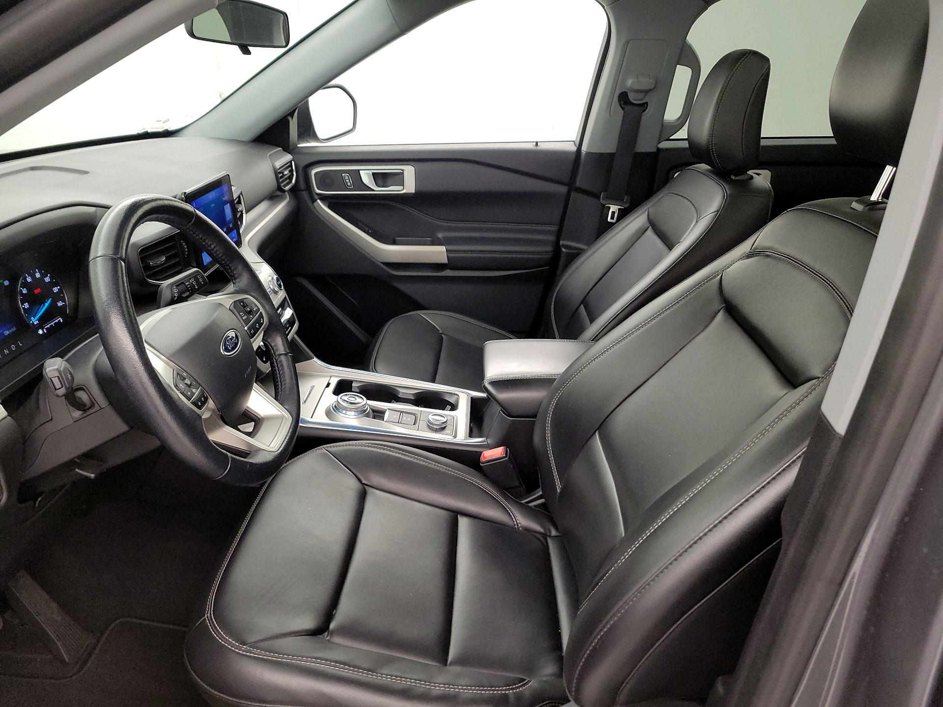 Thumbnail: 2022 Ford Explorer - 11