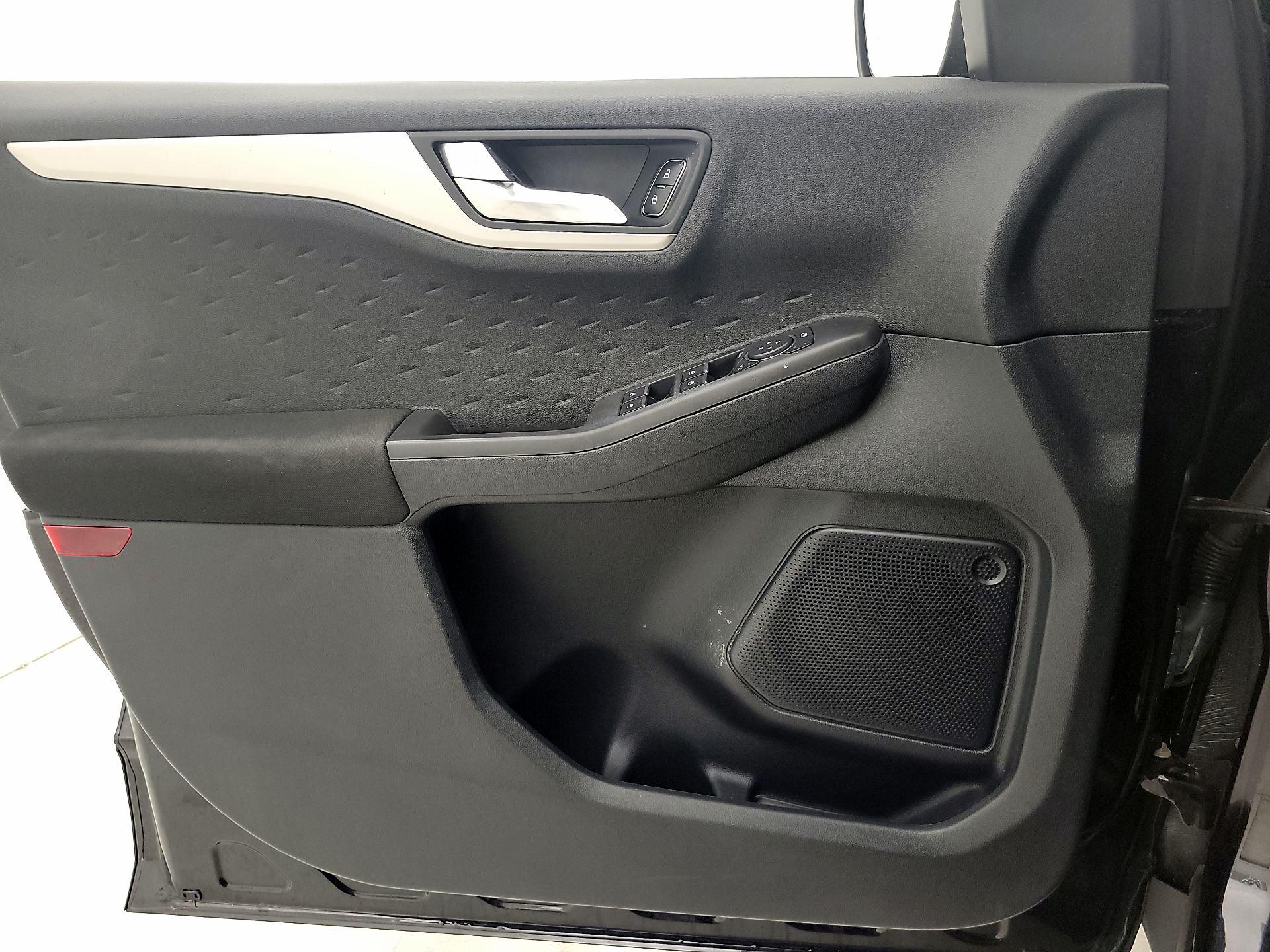 Thumbnail: 2020 Ford Escape - 12