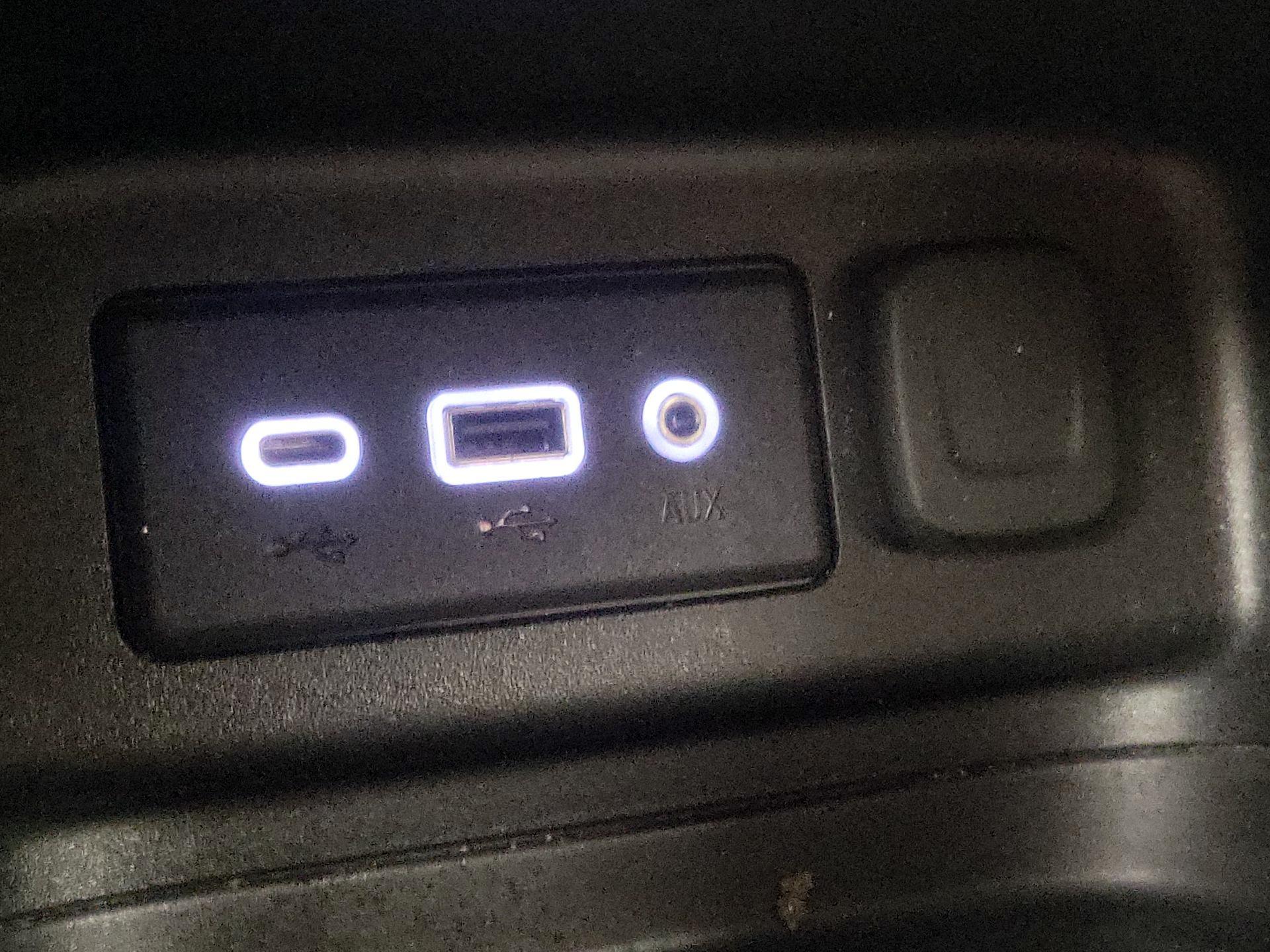 Thumbnail: 2022 Chevrolet Equinox - 18