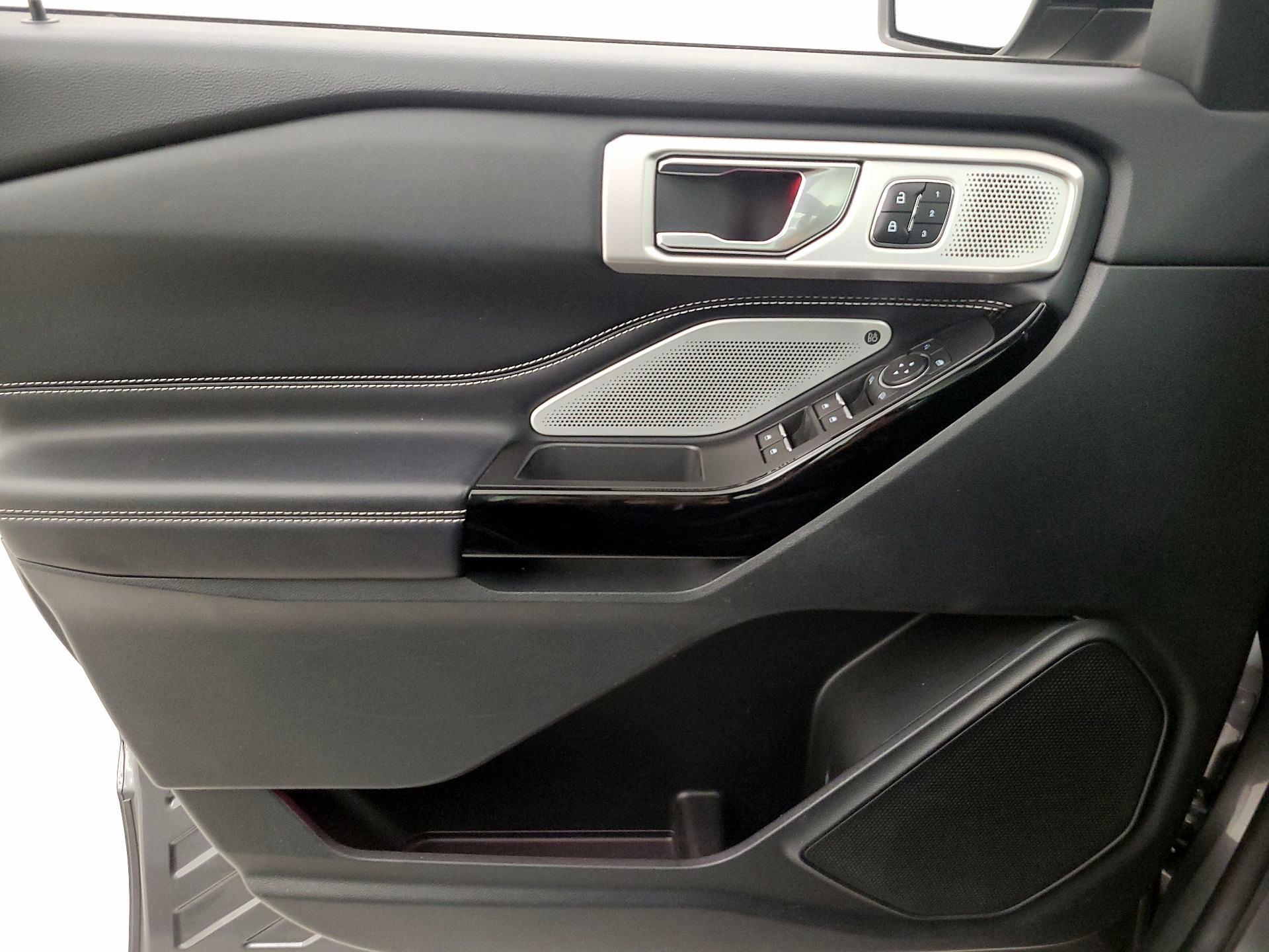 Thumbnail: 2022 Ford Explorer - 12