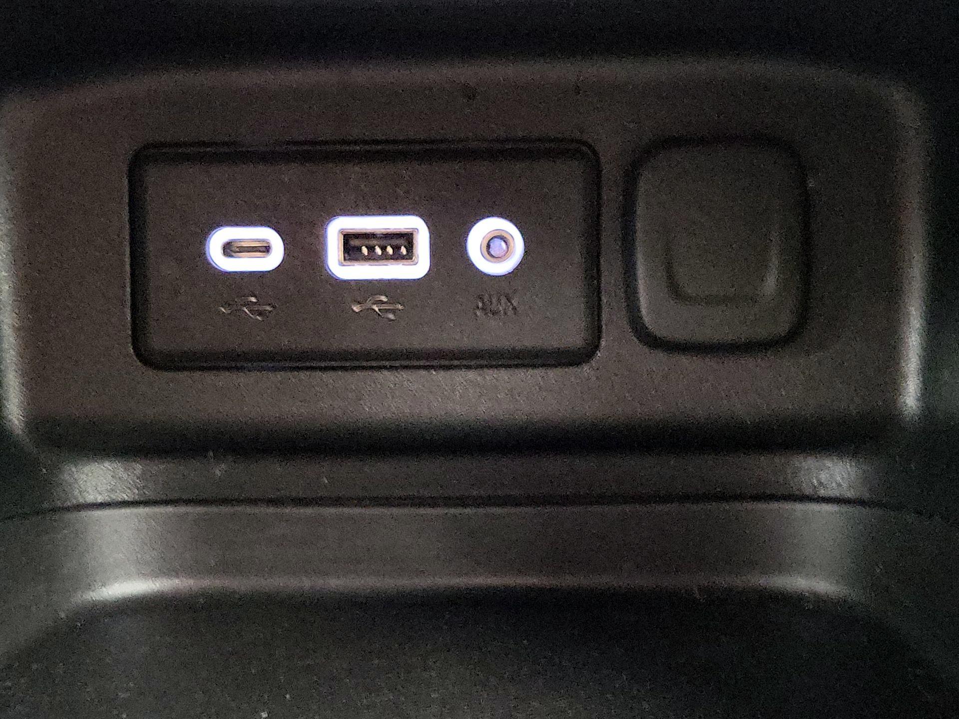 Thumbnail: 2022 Chevrolet Equinox - 18