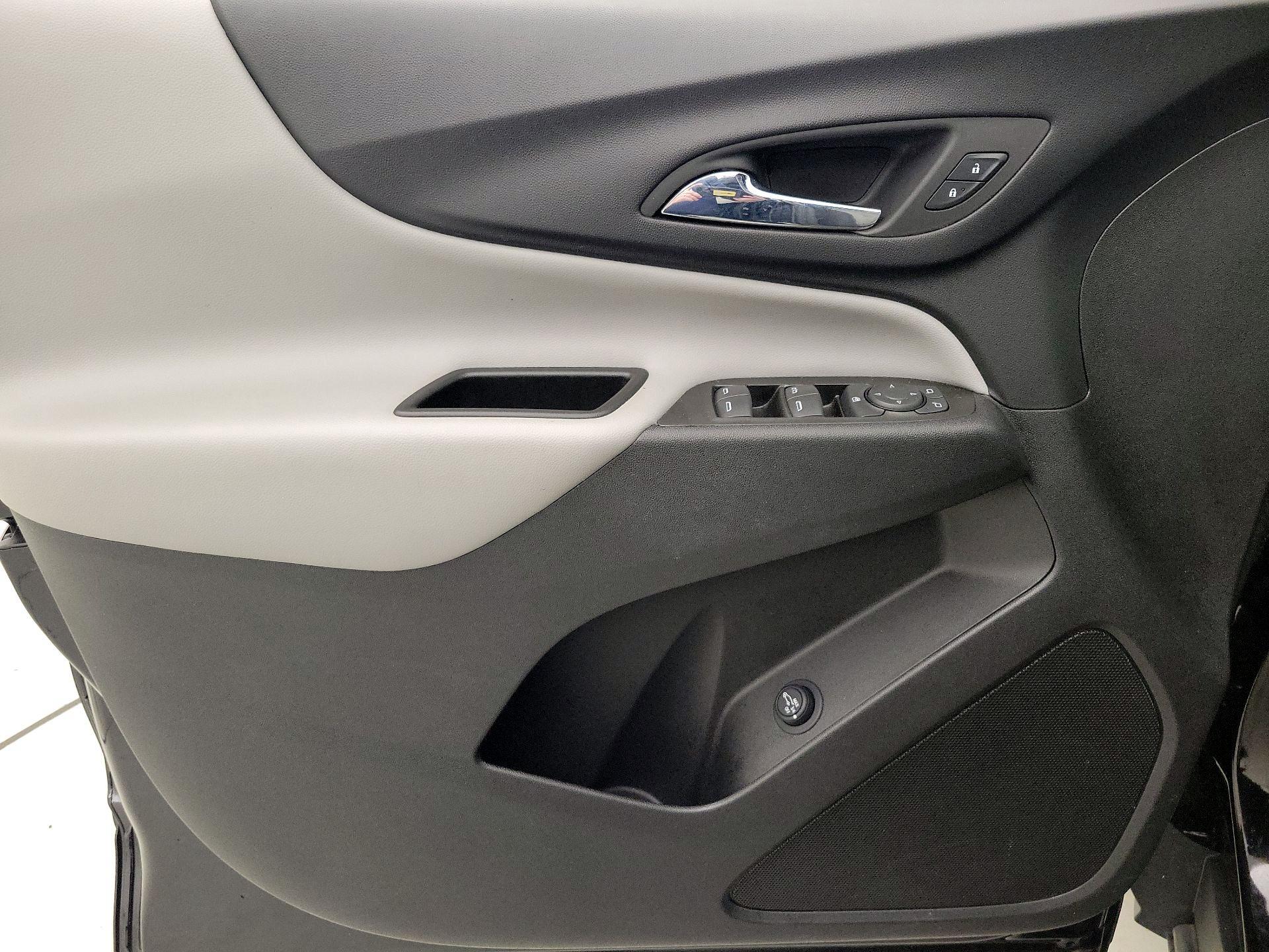 Thumbnail: 2022 Chevrolet Equinox - 12