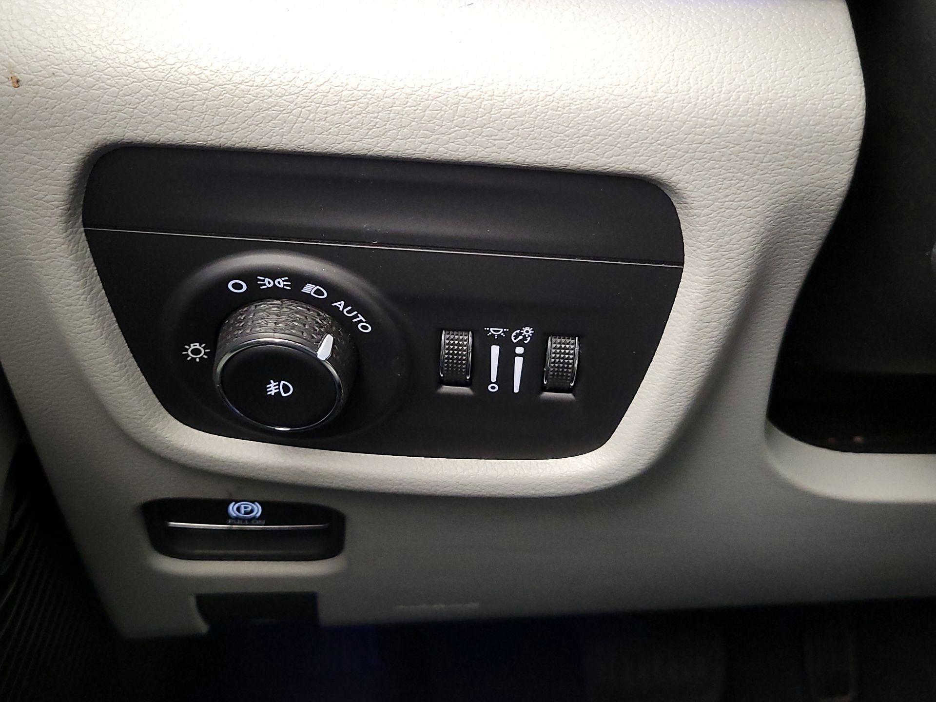 Thumbnail: 2021 Jeep Grand Cherokee L - 13