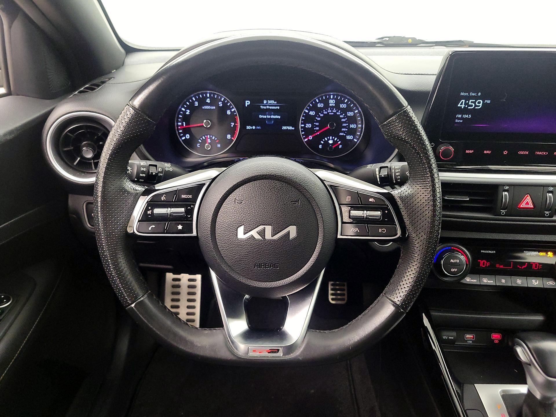 Thumbnail: 2023 Kia Forte - 10