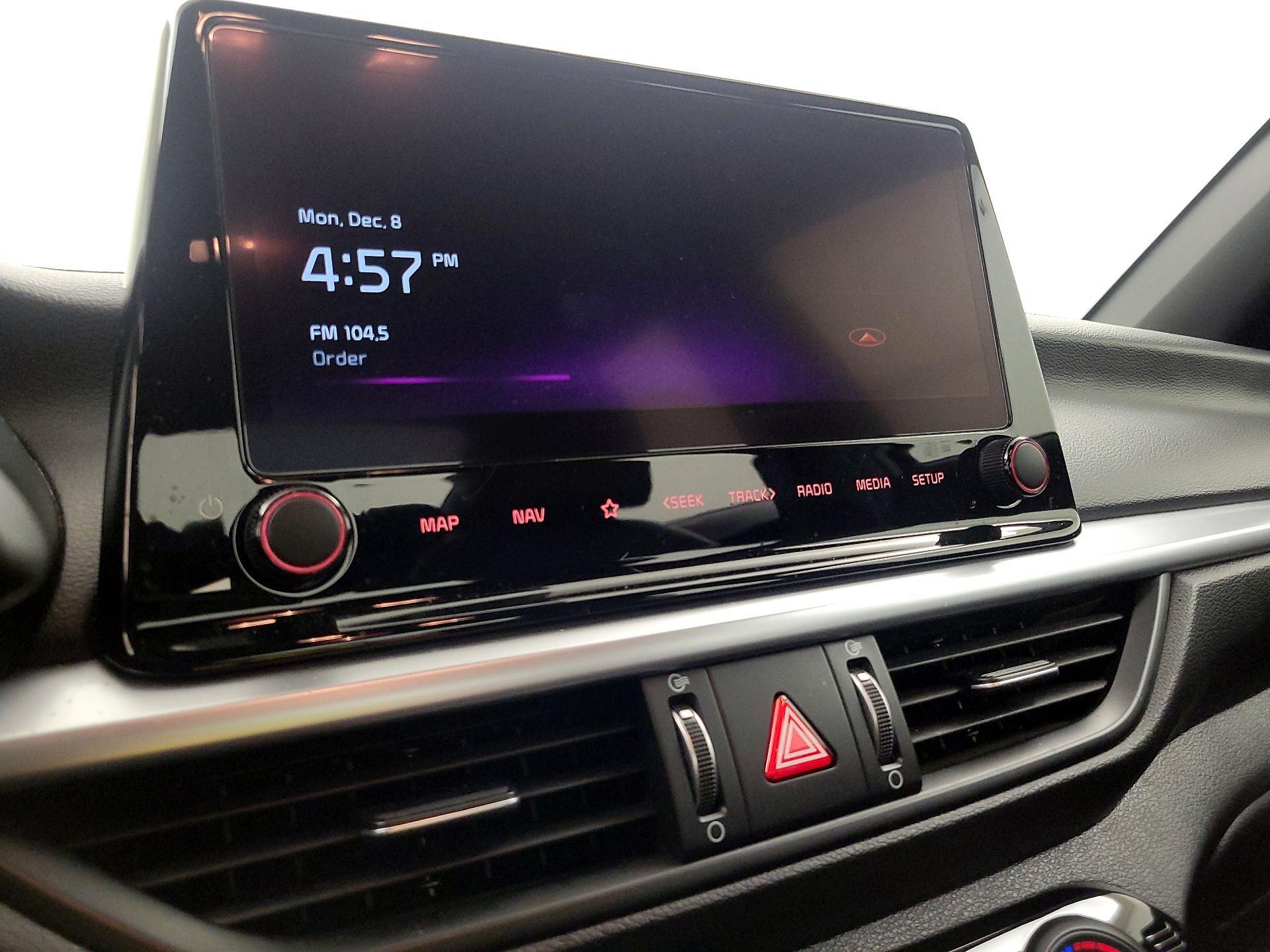 Thumbnail: 2023 Kia Forte - 15