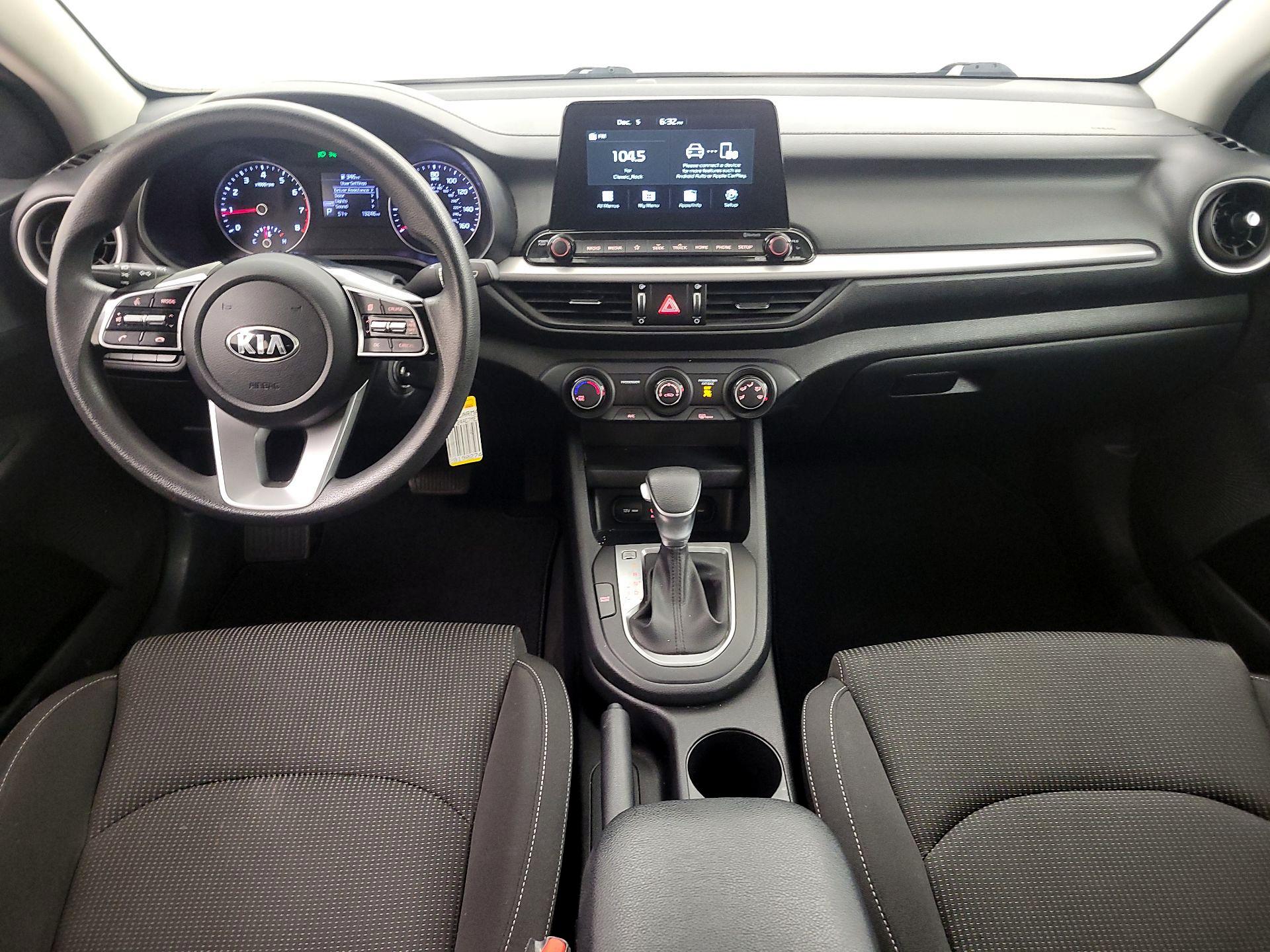 Thumbnail: 2021 Kia Forte - 9