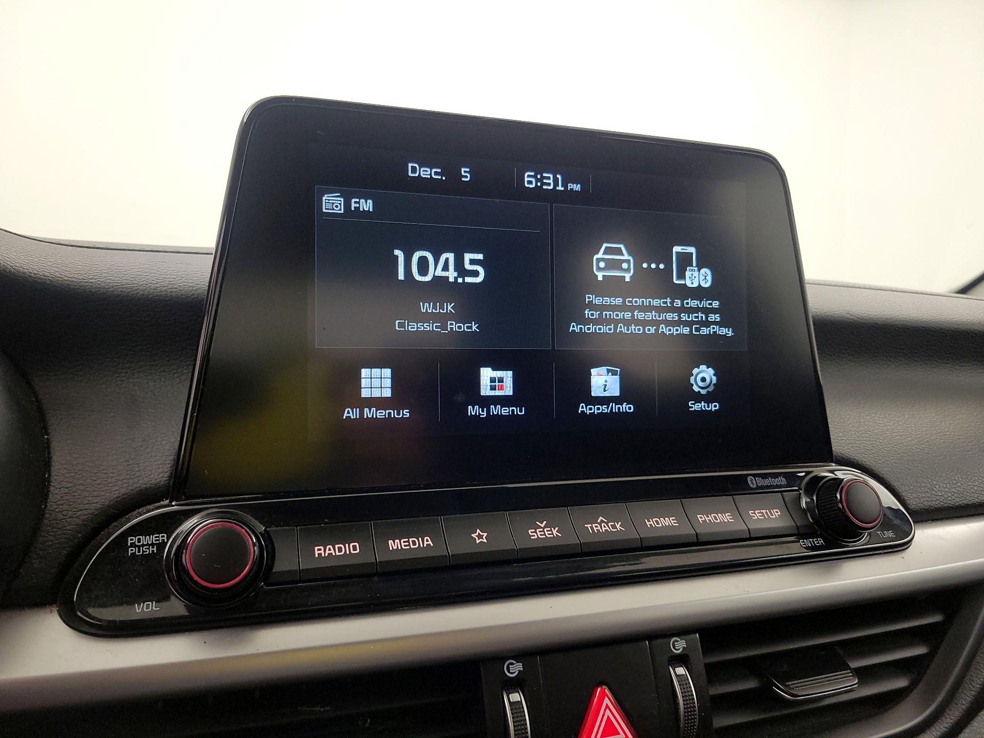 Thumbnail: 2021 Kia Forte - 15